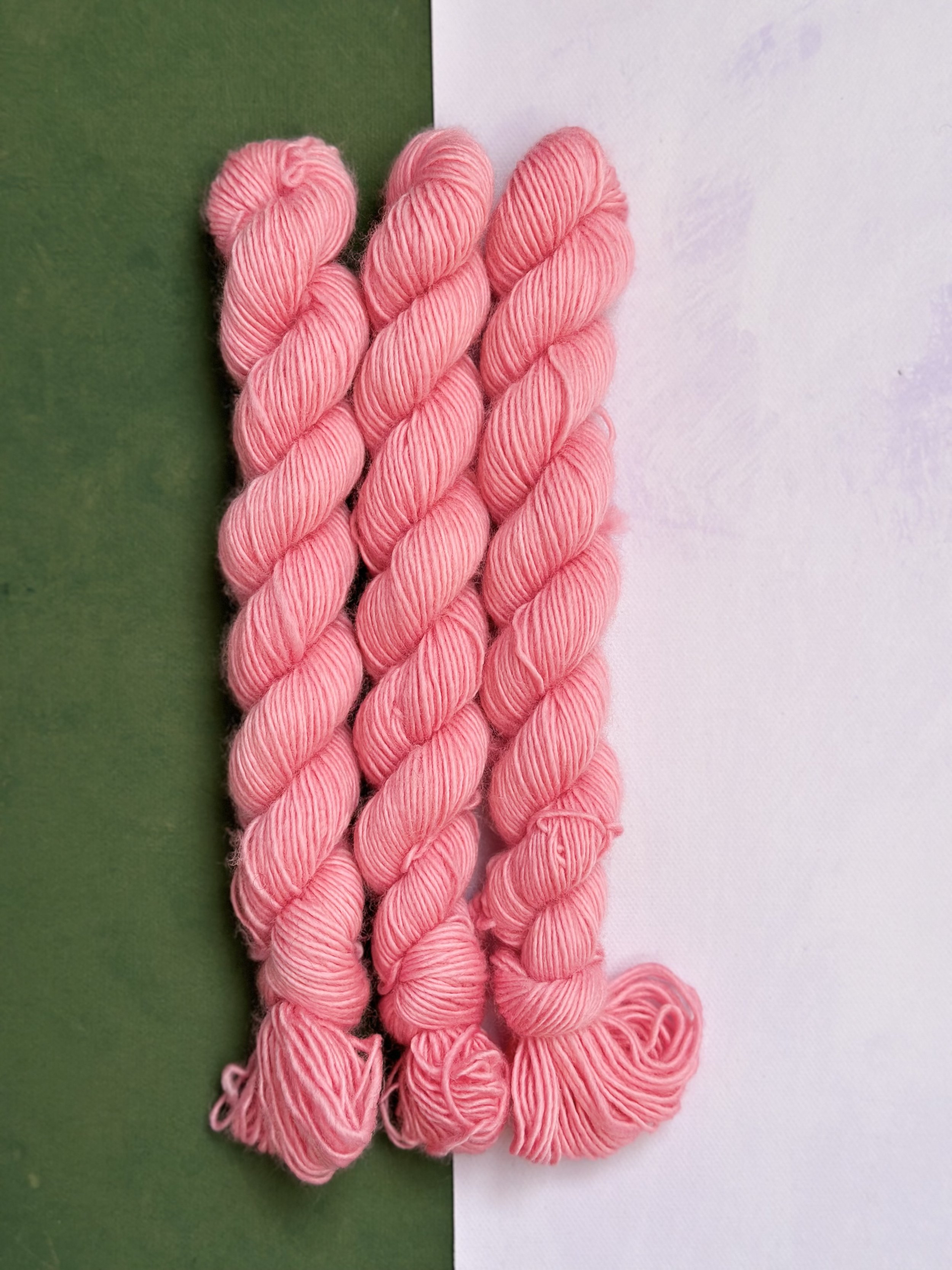 studioEVIG - Mini Skein Single -Flamingo.jpg