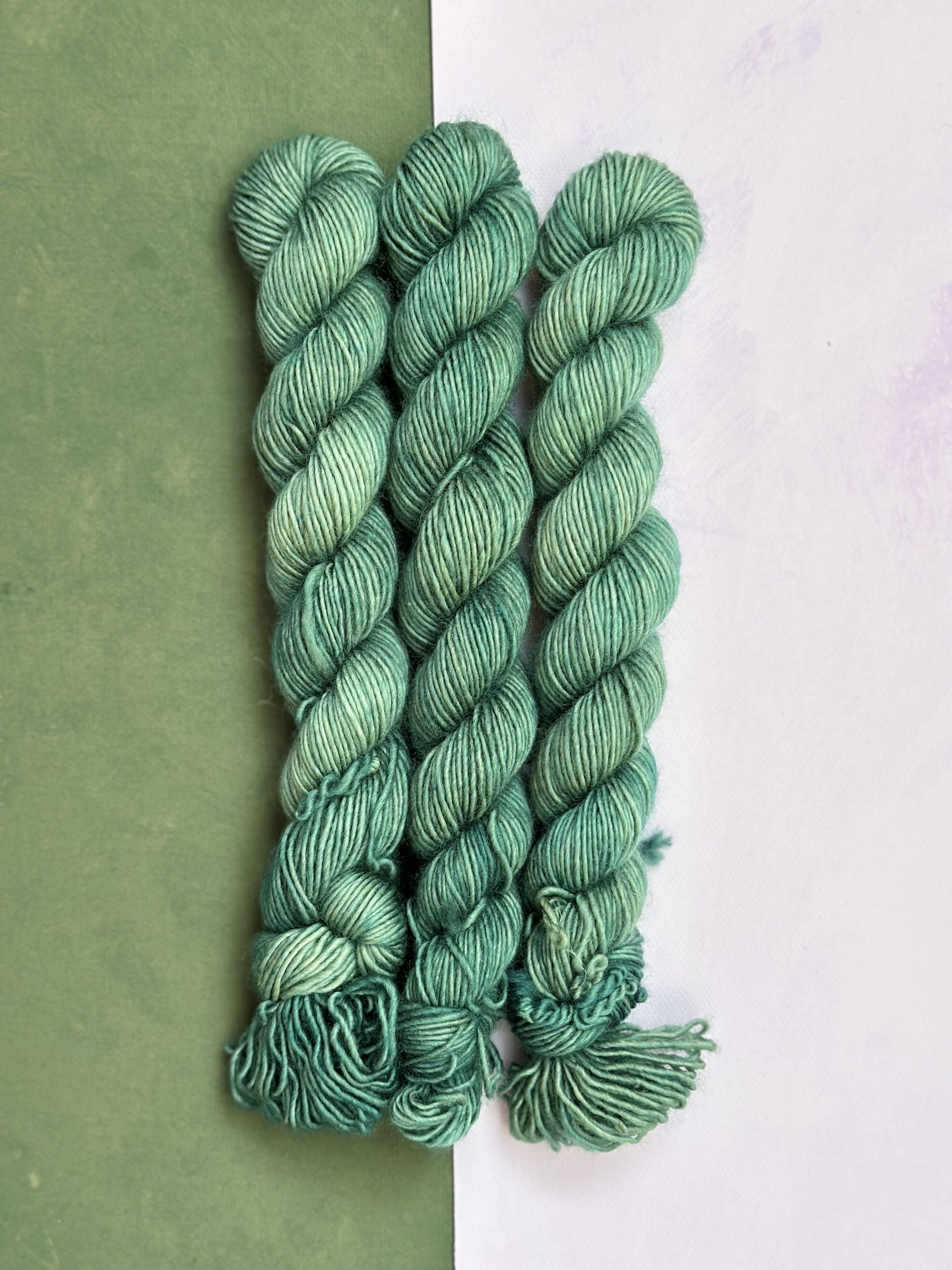 studioEVIG - Mini Skein Single - Moss.jpg