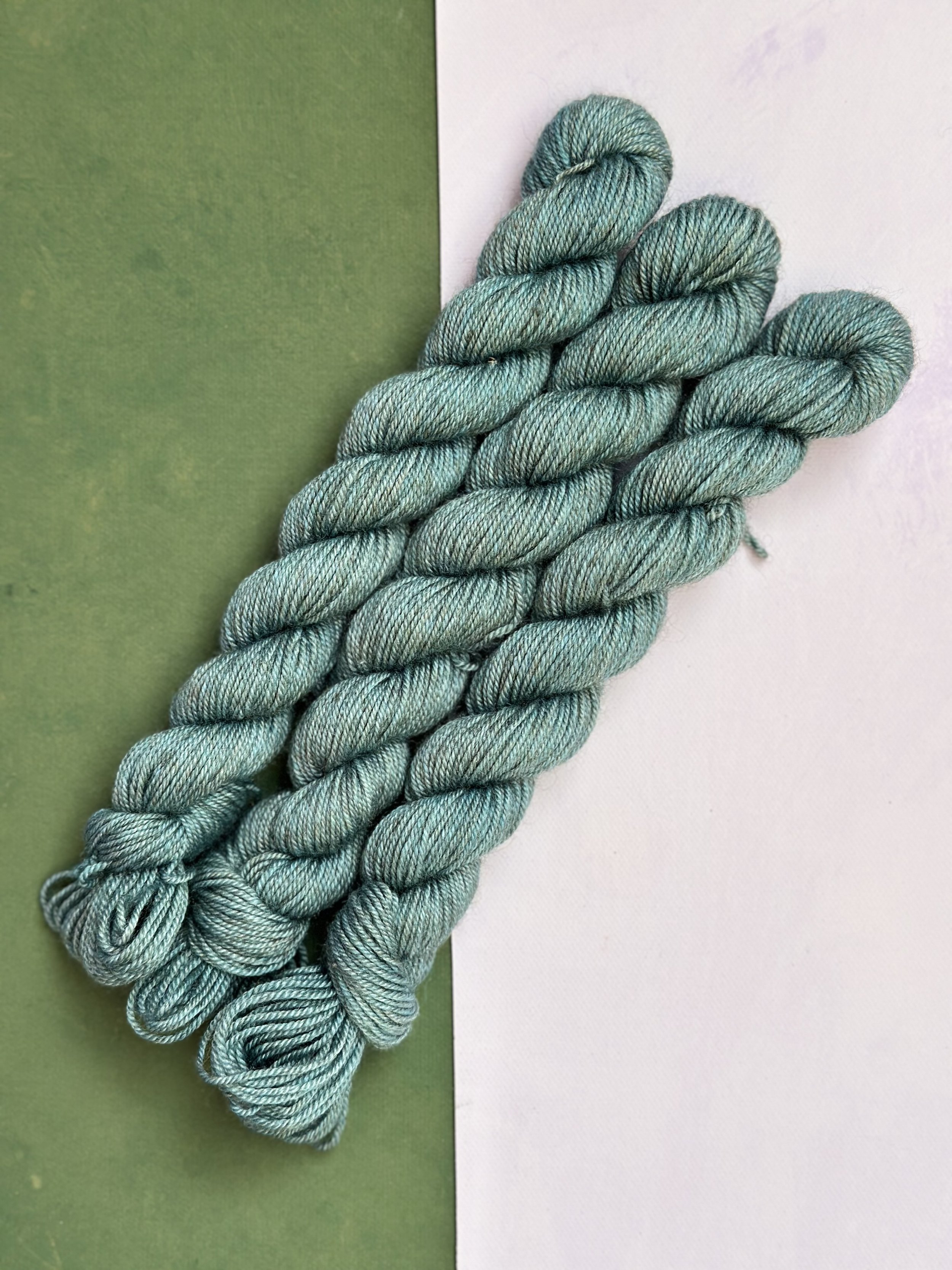studioEVIG - Mini Skein Single - tide angle.jpg