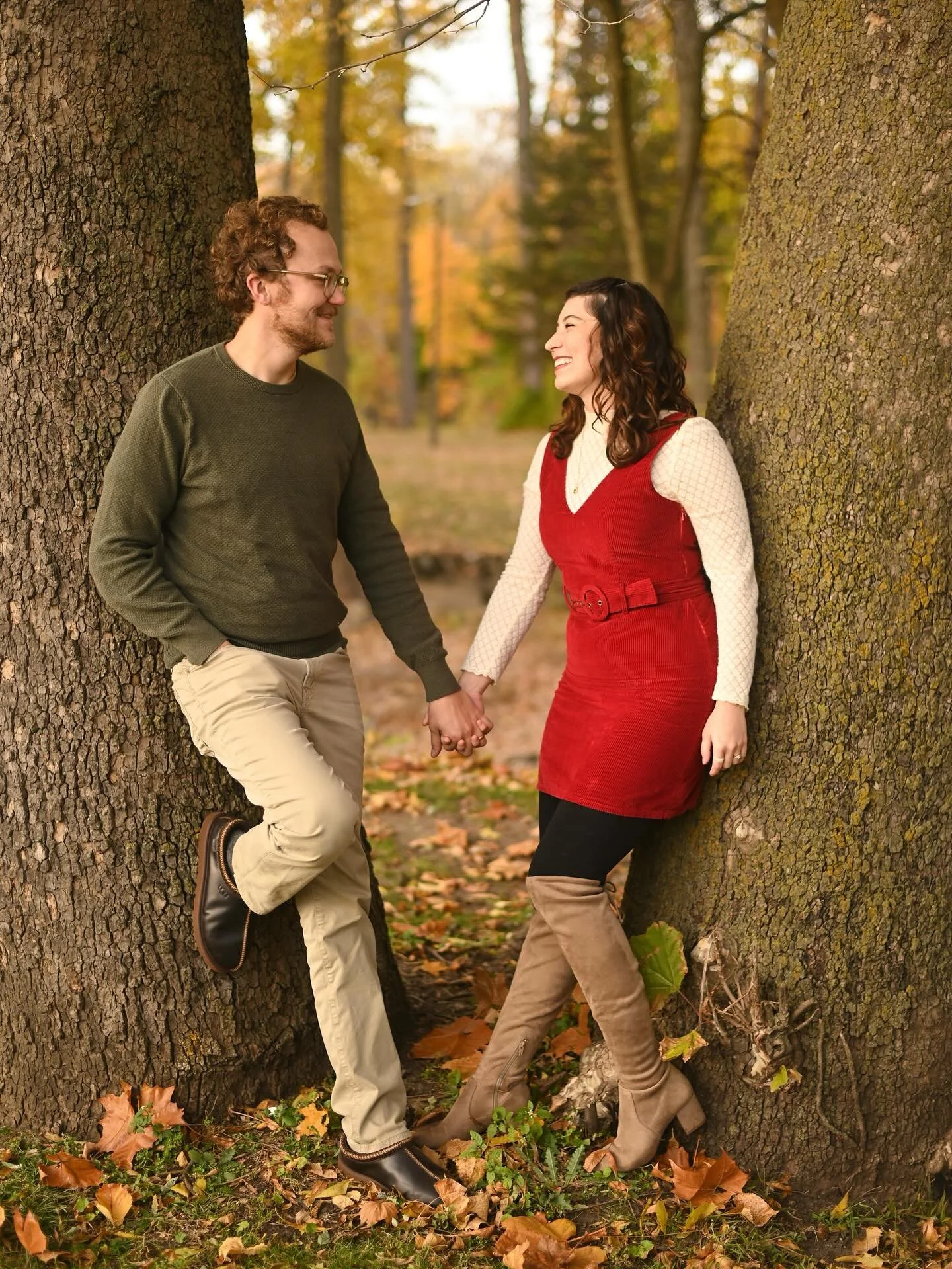 Anniversary photos for Haden and Izzy.  I&rsquo;m happy they were gifted a Lori G Photography photo session, what a great idea. Now who&rsquo;s ready for a winter snow session? #LoriGphotography #familyphotos #anniversarysession #enggagementphotos #f
