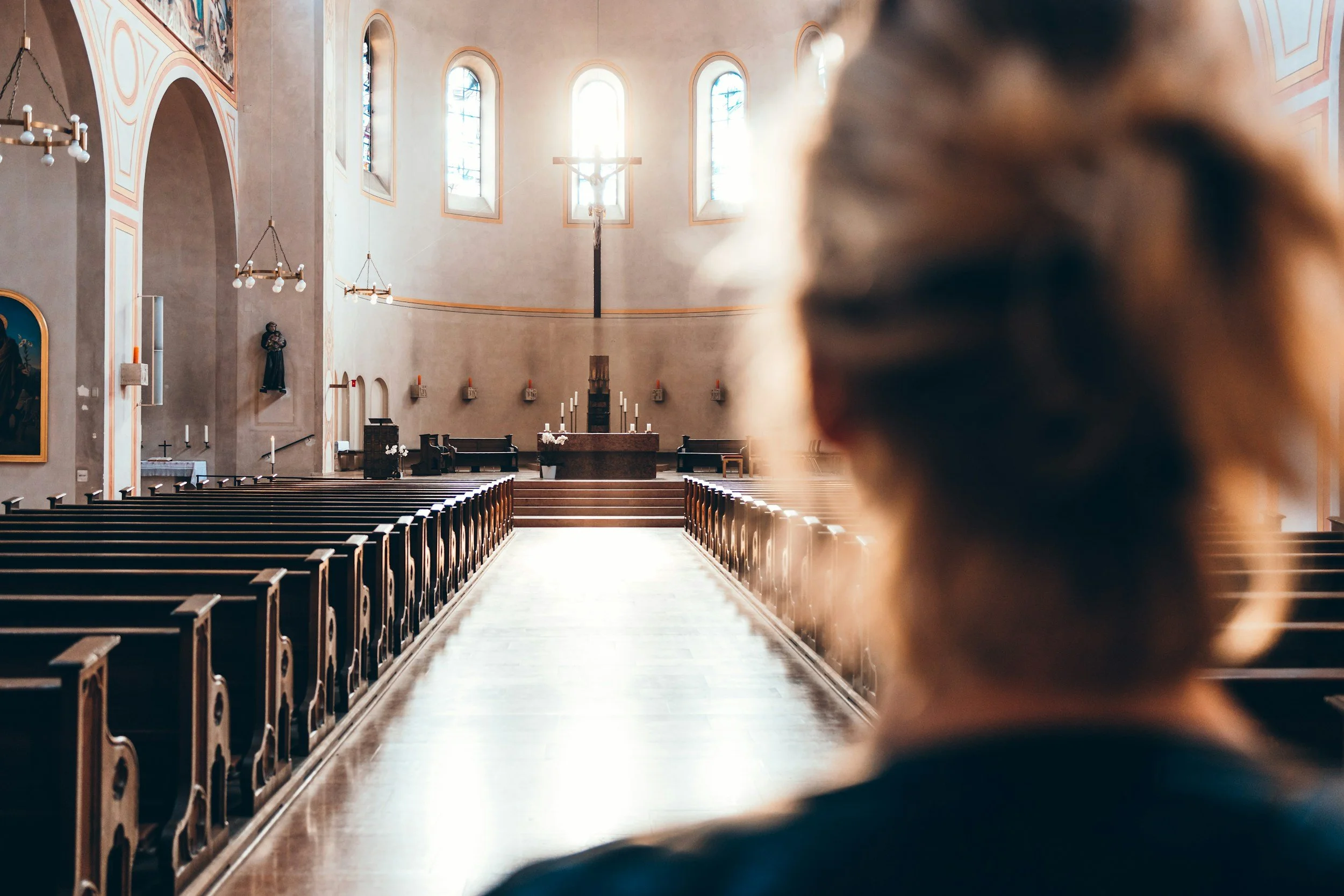Loving Jesus, Leaving Church... How to Grow Your Faith Without Going to Church