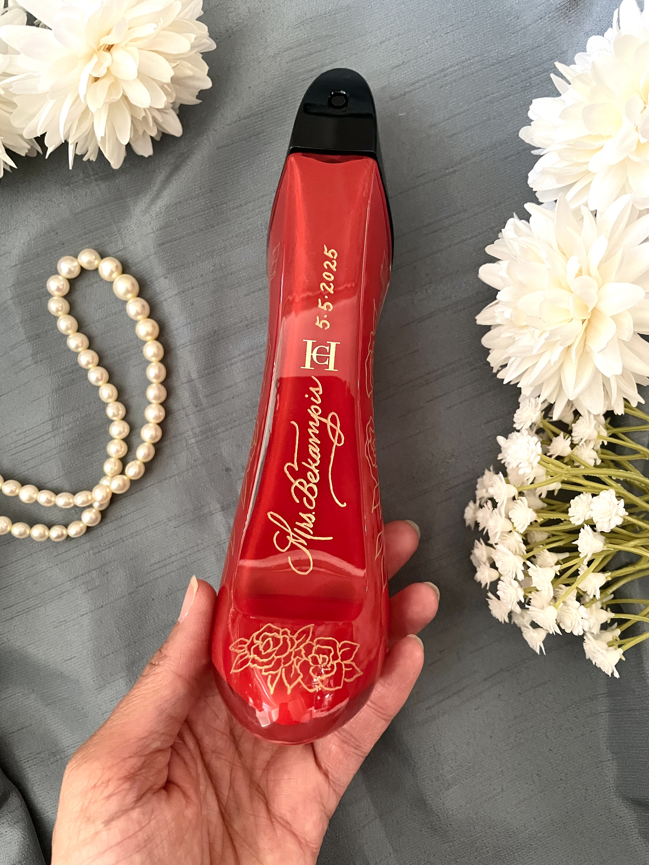 Engraved-perfume.png