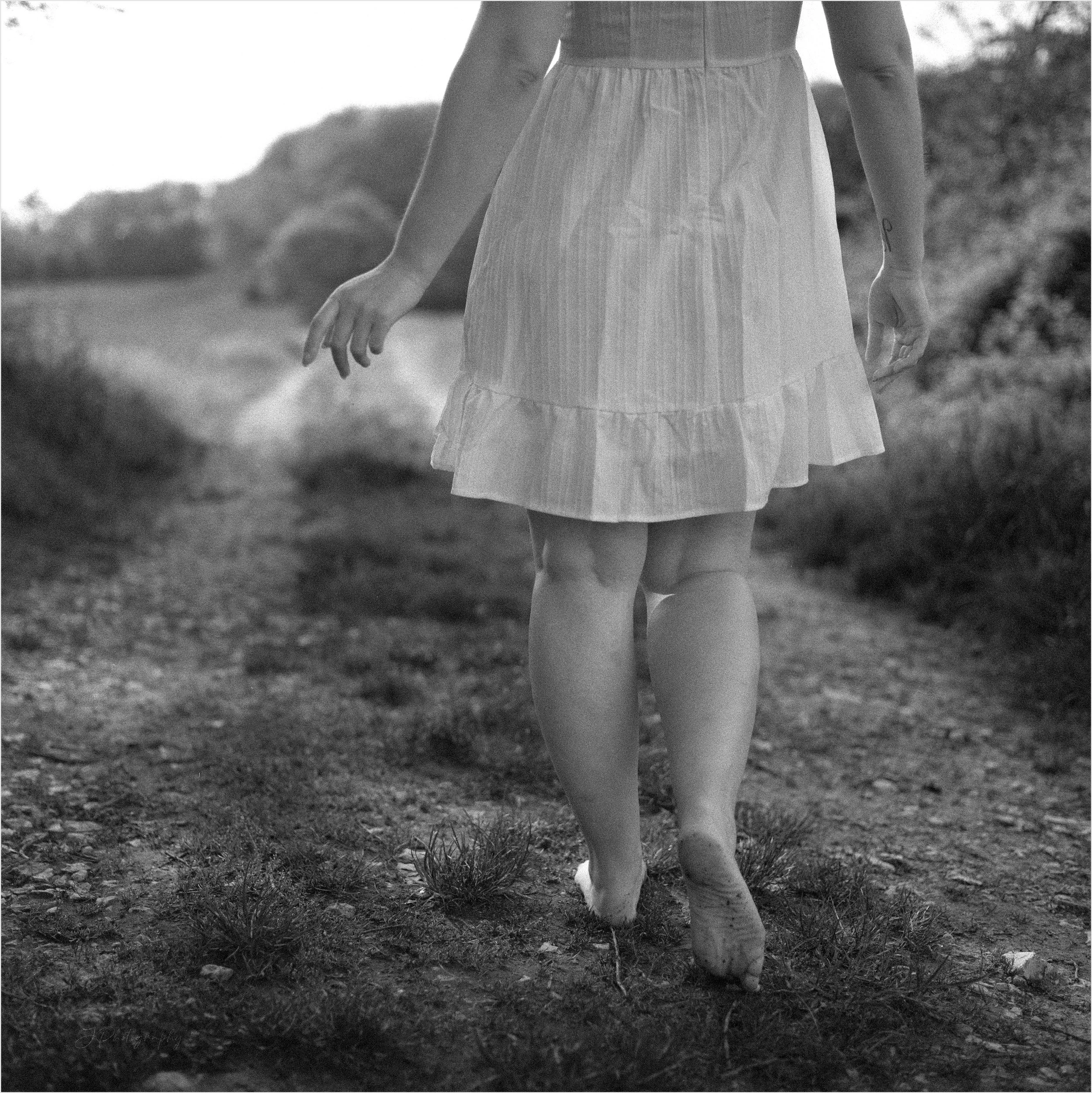 Sous les pieds, avec Pascaline. 2024.