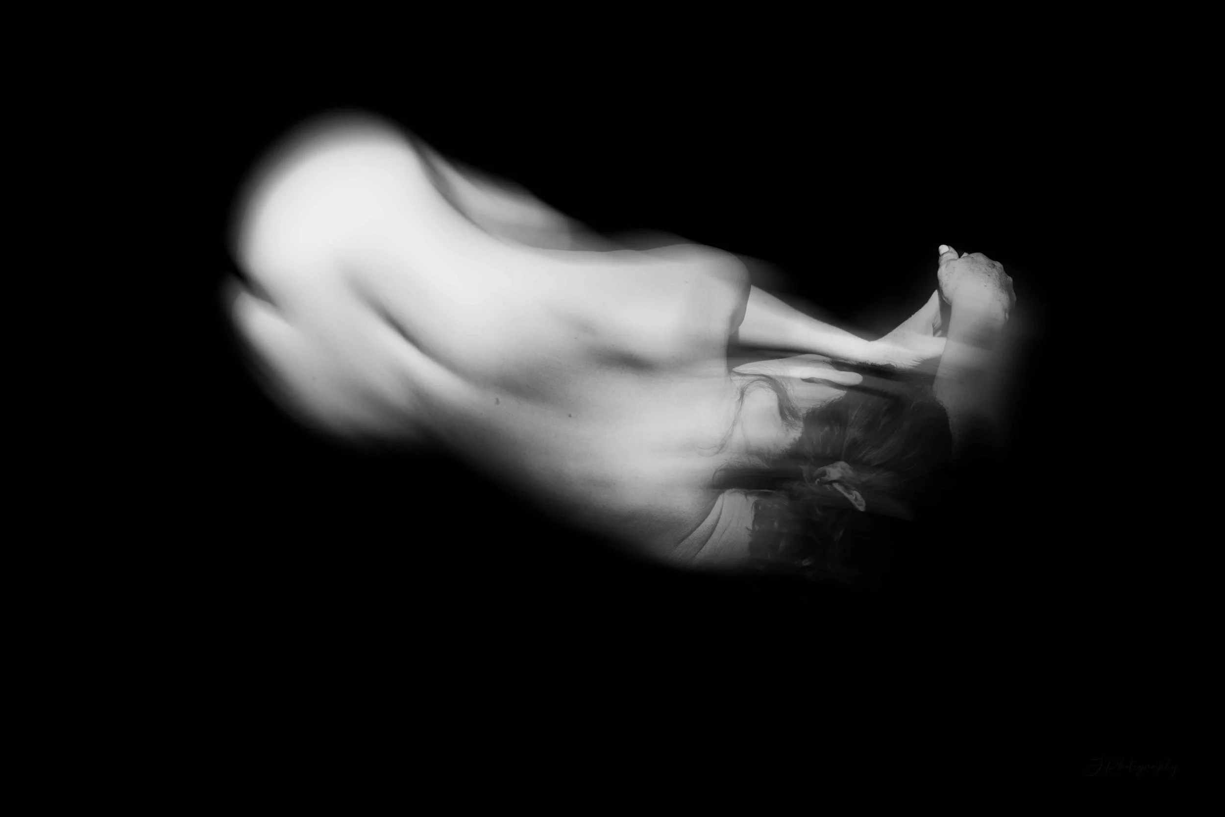 SHOOTING-FLORENCE-28.03.26-60-EFFECT.jpg