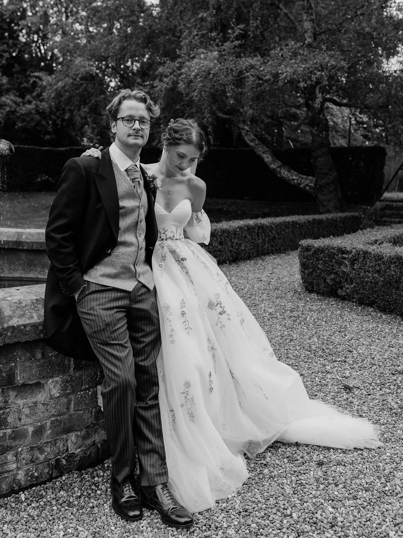 A little reminder that your wedding photographs aren&rsquo;t just about the two of you looking at the camera.

It&rsquo;s the just-married walk out of church.
The hug from your dad.
A veil tumbling out of the car.
A few quiet minutes together.
The co