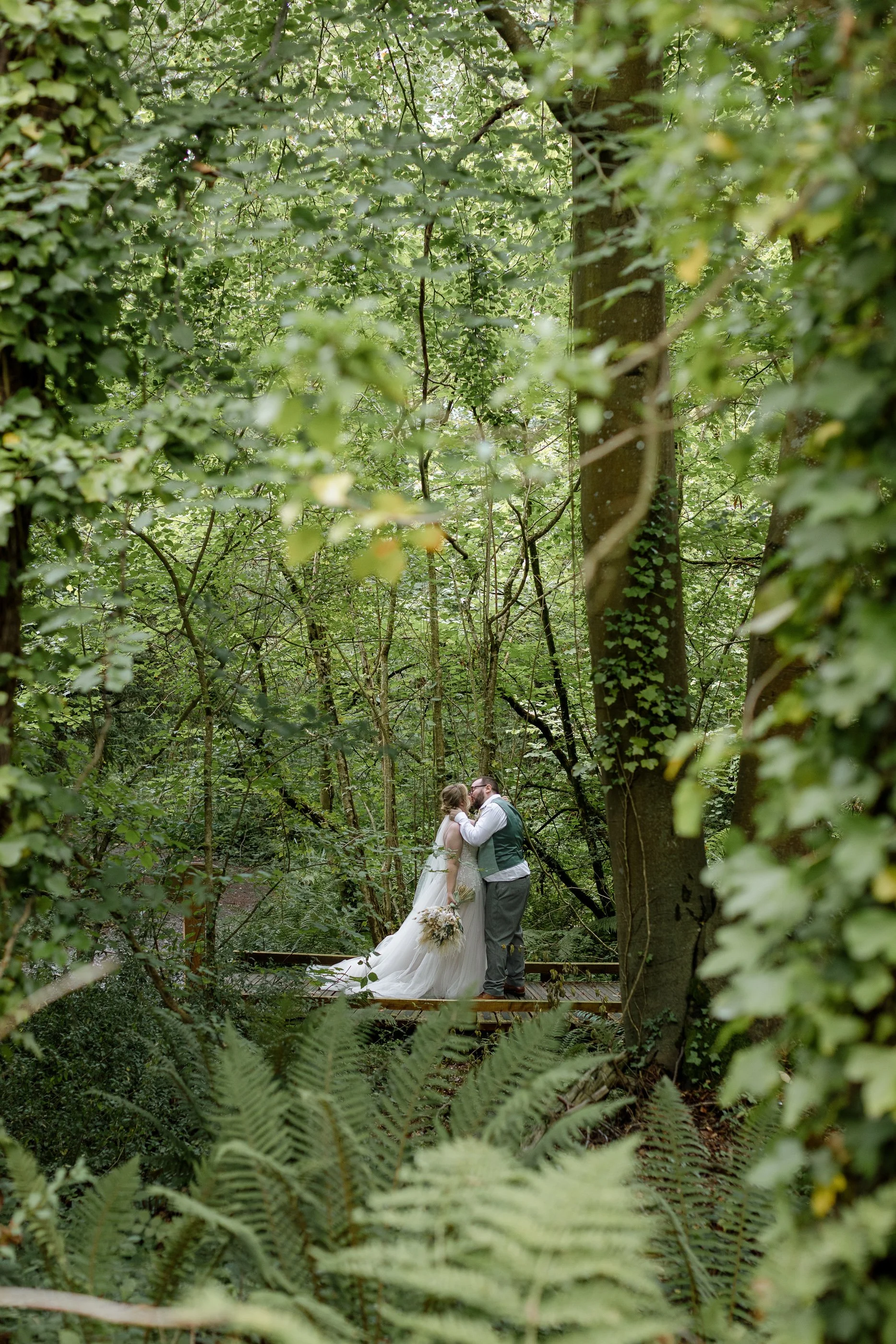 Forest-wedding-photography-couple-married-in-North-Wales-001.jpg