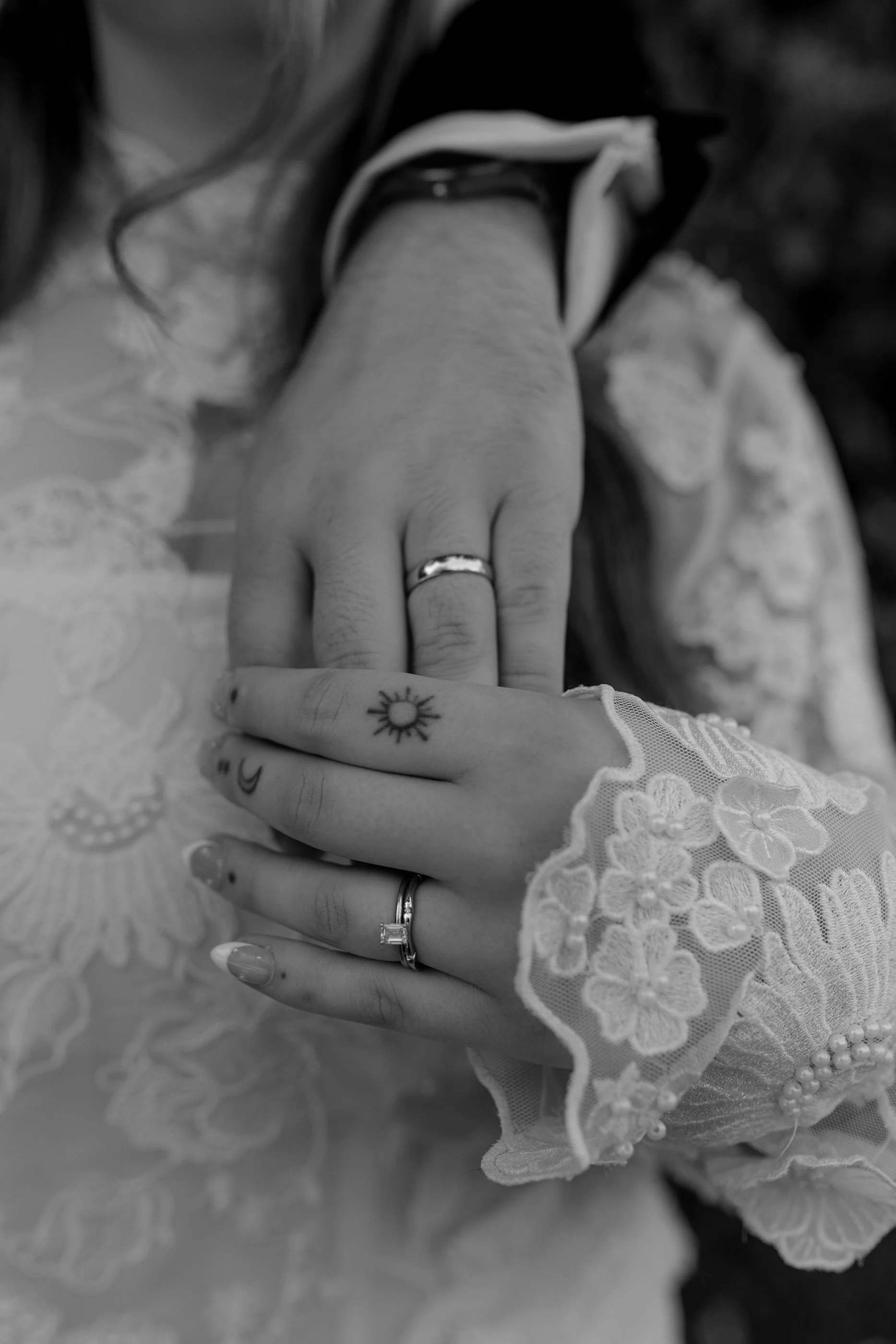 Tattoed-bride-with-engagement-ring-photograph-001.jpg