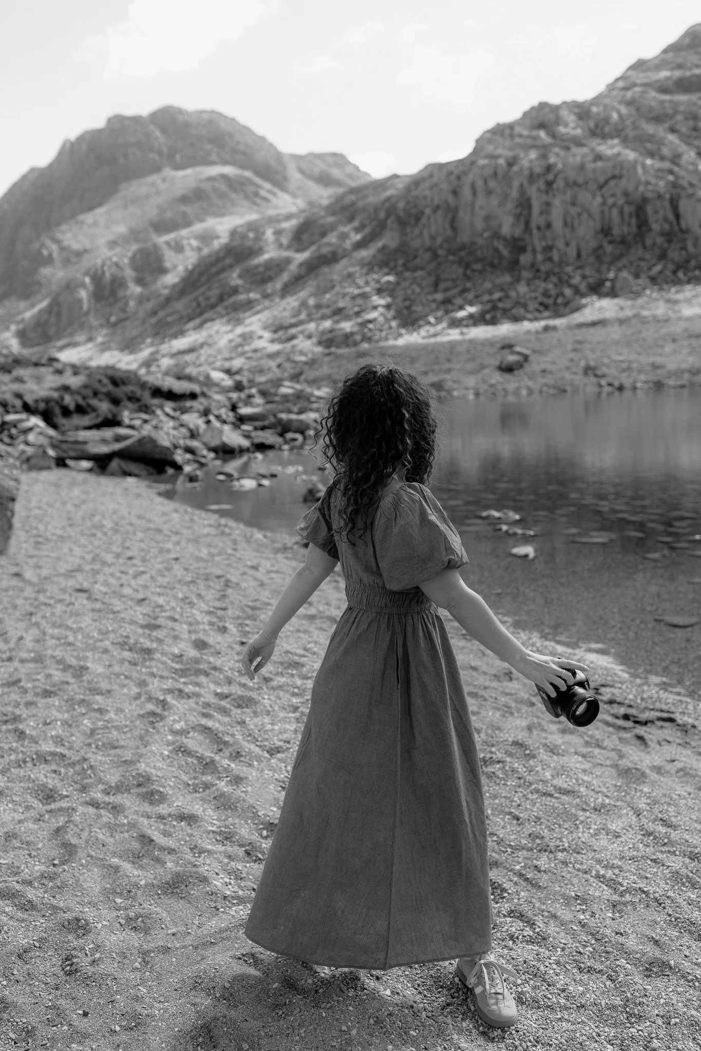 Wedding photographer in North Wales shooting an elopement in the mountains