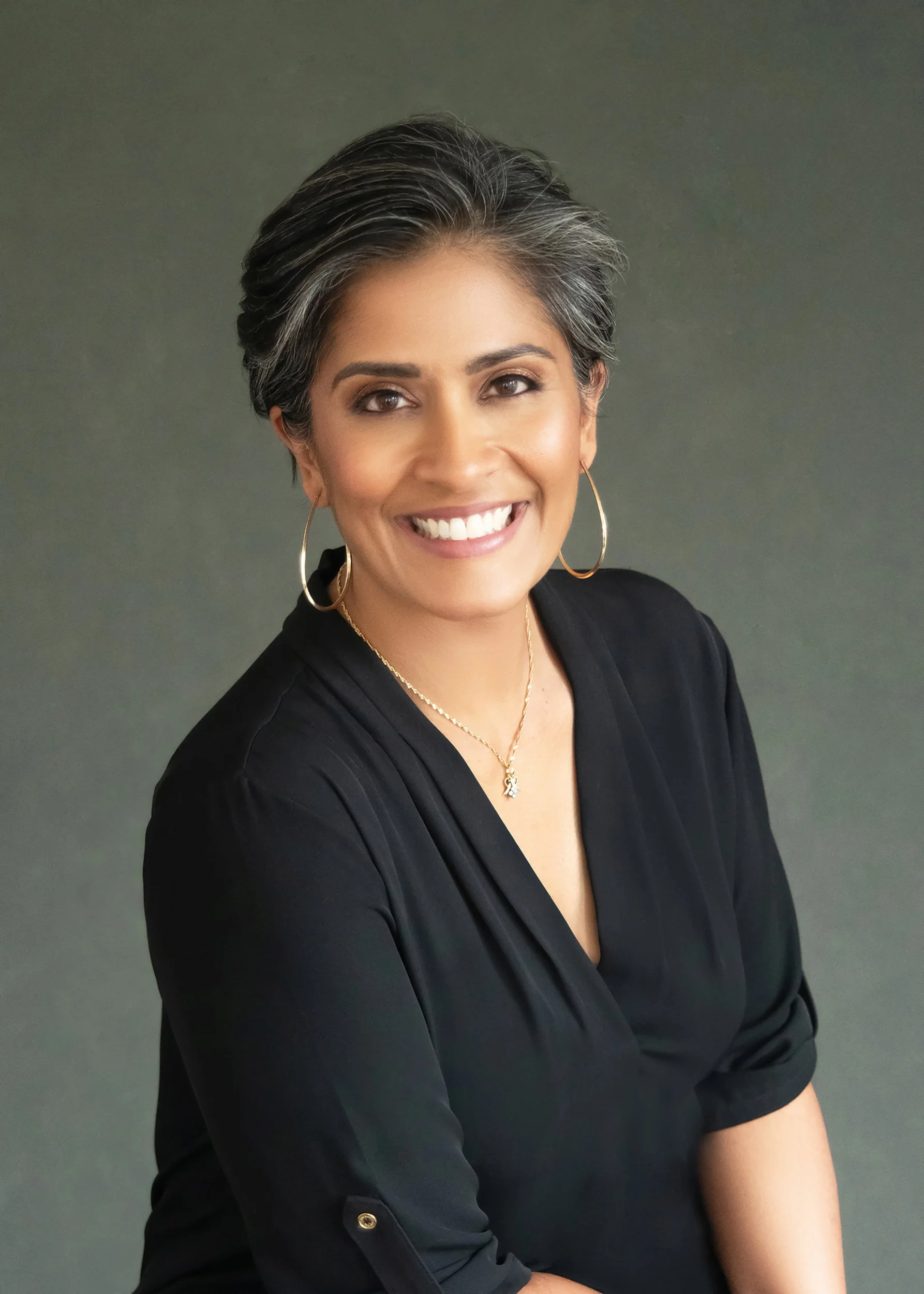 interior-designer-portfolio-headshot-photographer-lake-forest-il.jpg