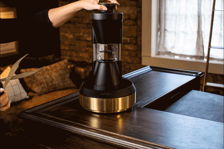 Landing-feature-Forge-in-motion.gif