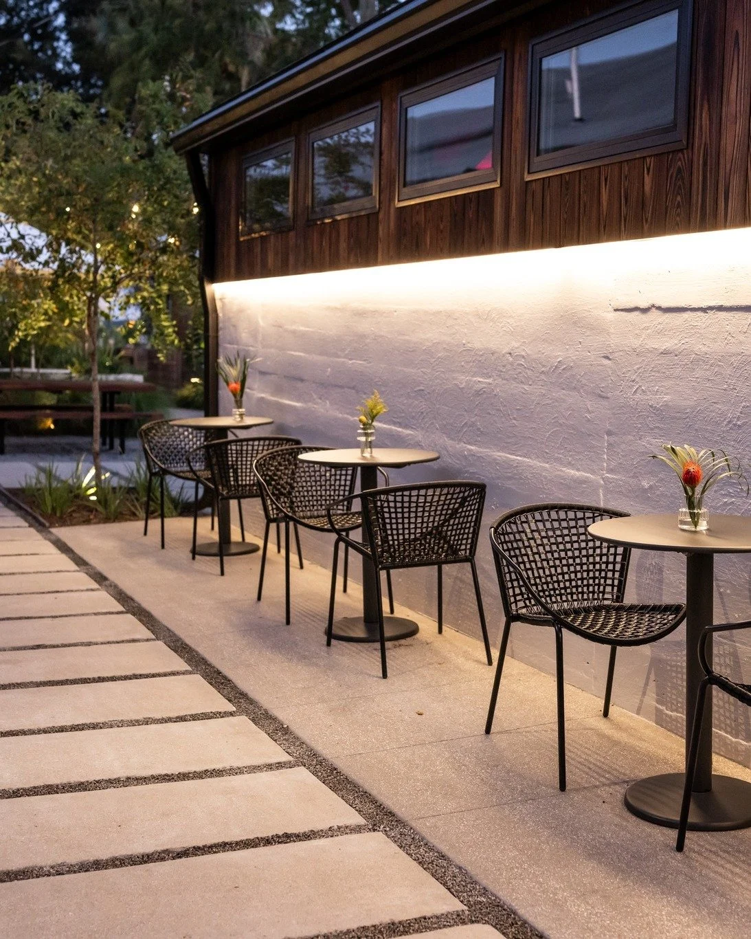 Just the right spot for a cozy conversation.

#gainesvillefl #gnv #visitgainesville #florida #uf #352 #onlyingainesville #alachuacounty #downtowngnv #bestofgnv