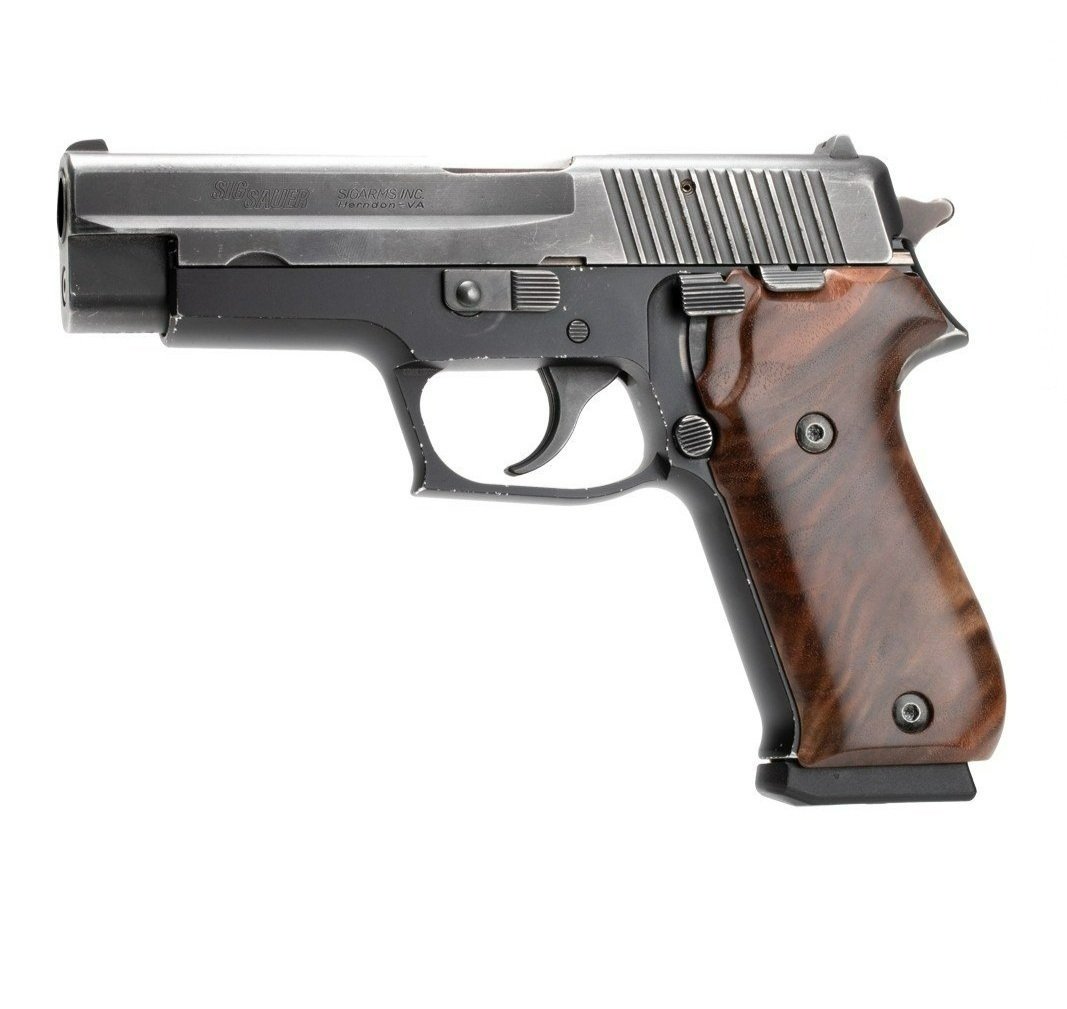 SIG%2BP220%2BAmerican%2BDASA%252C%2BDAK%2BSmooth%2BHardwood%2BGrip%2B-%2BWalnut%2B743108.jpg