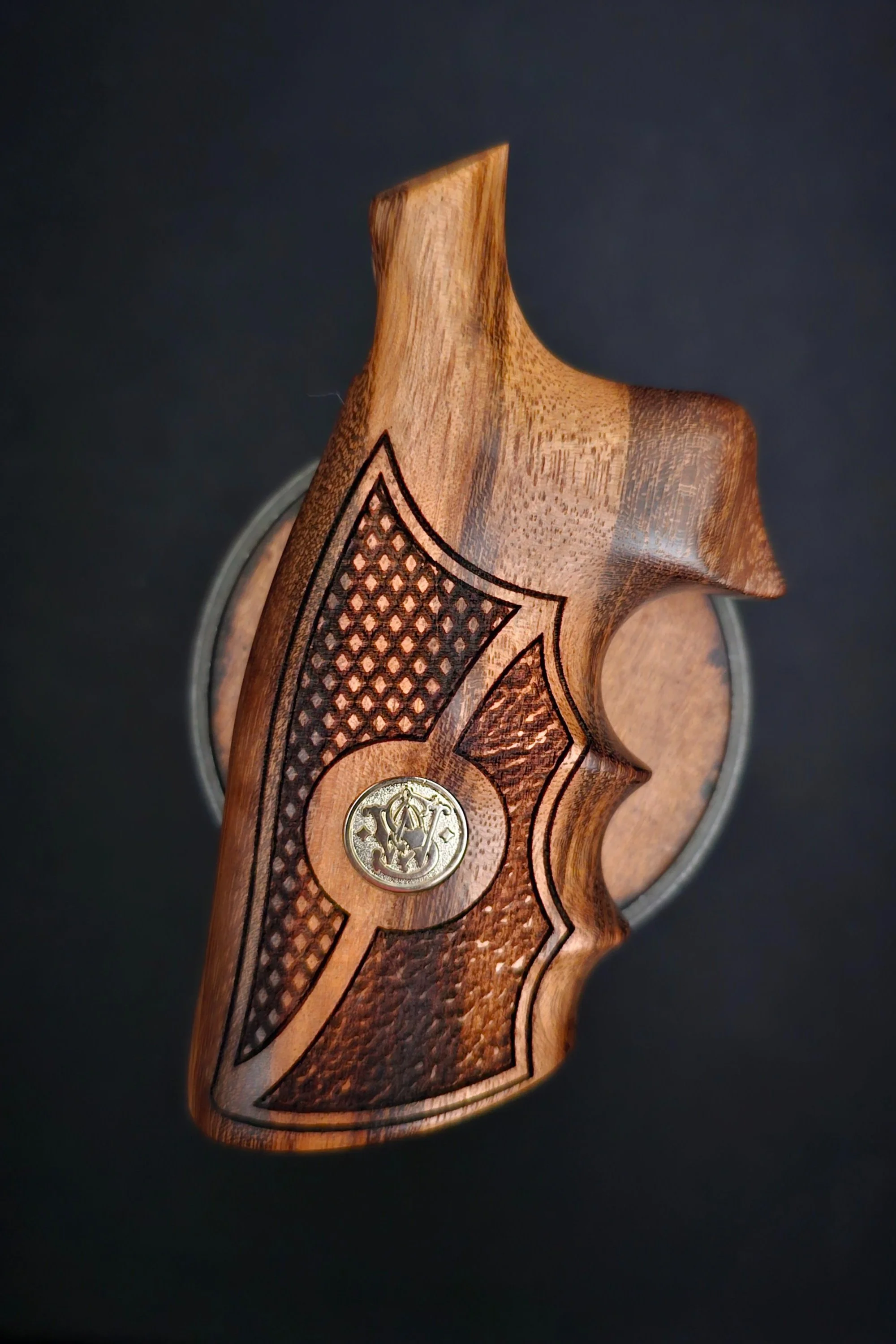 Smith & Wesson K Frame Round HOGUE Conversion HRV Extreme FlatTop/Stipple with Medallion Swap (Copy)