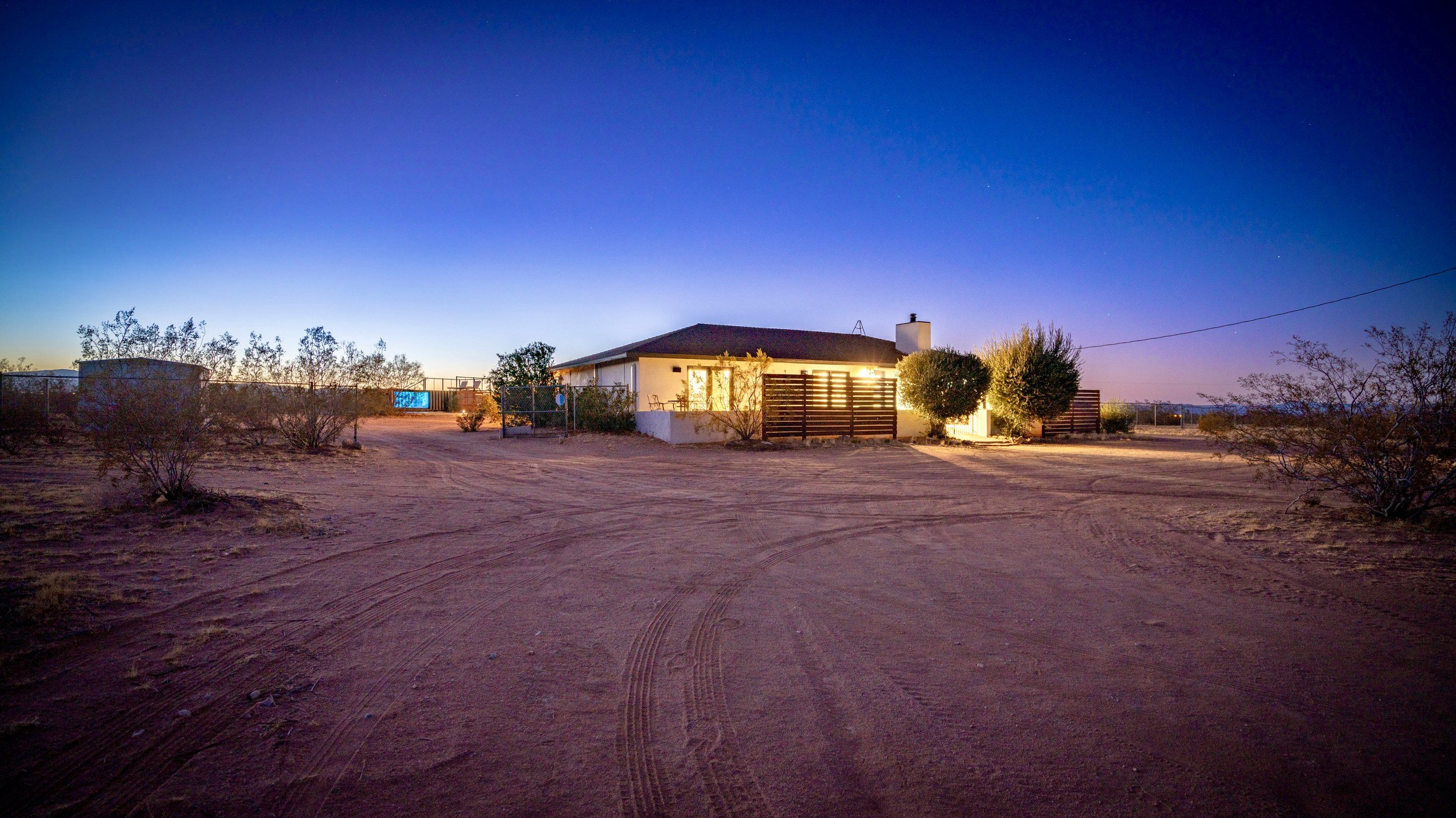 15-636 Valencia Dr Twilight-35.jpg