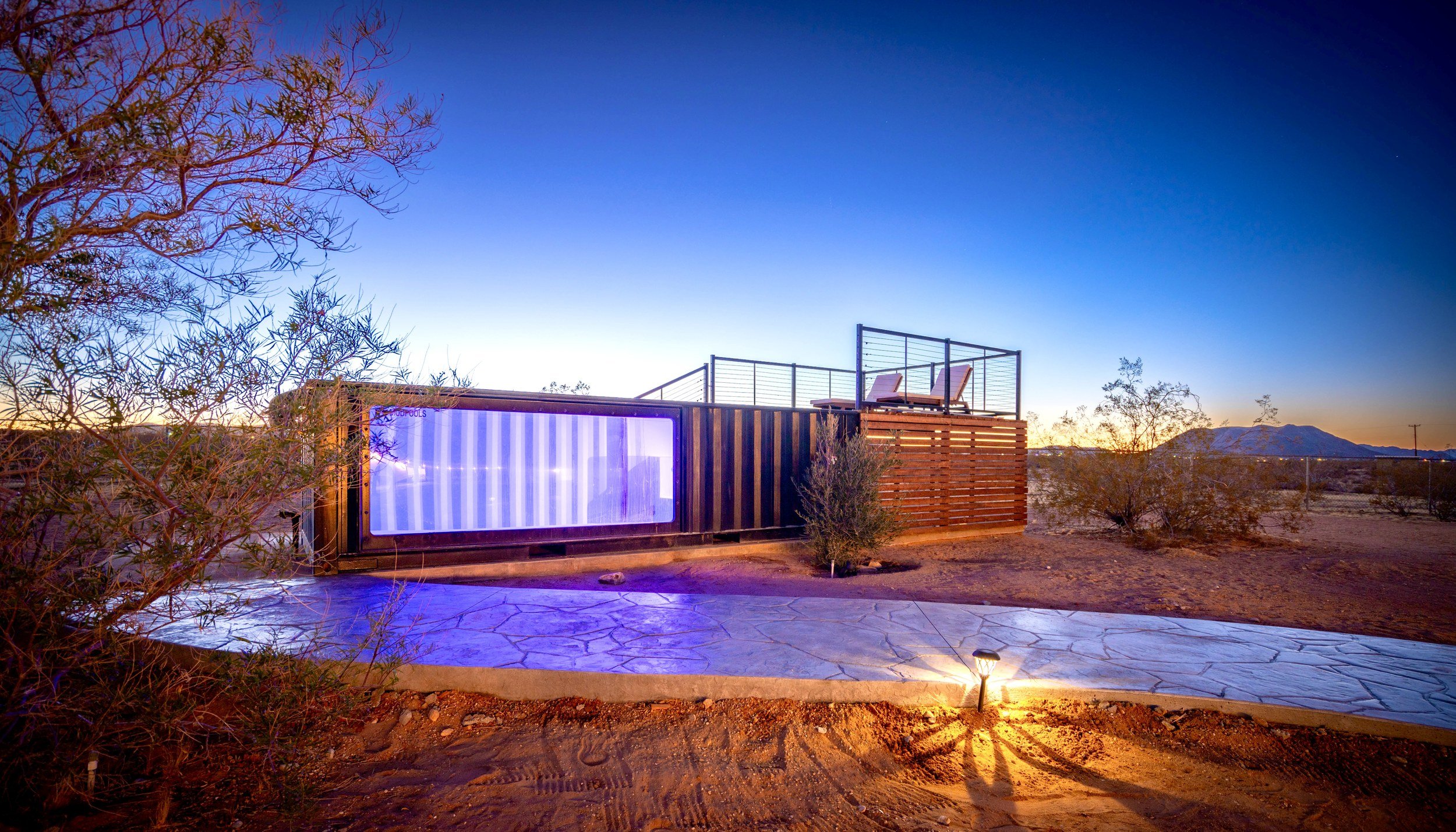 03-636 Valencia Dr Twilight-29.jpg