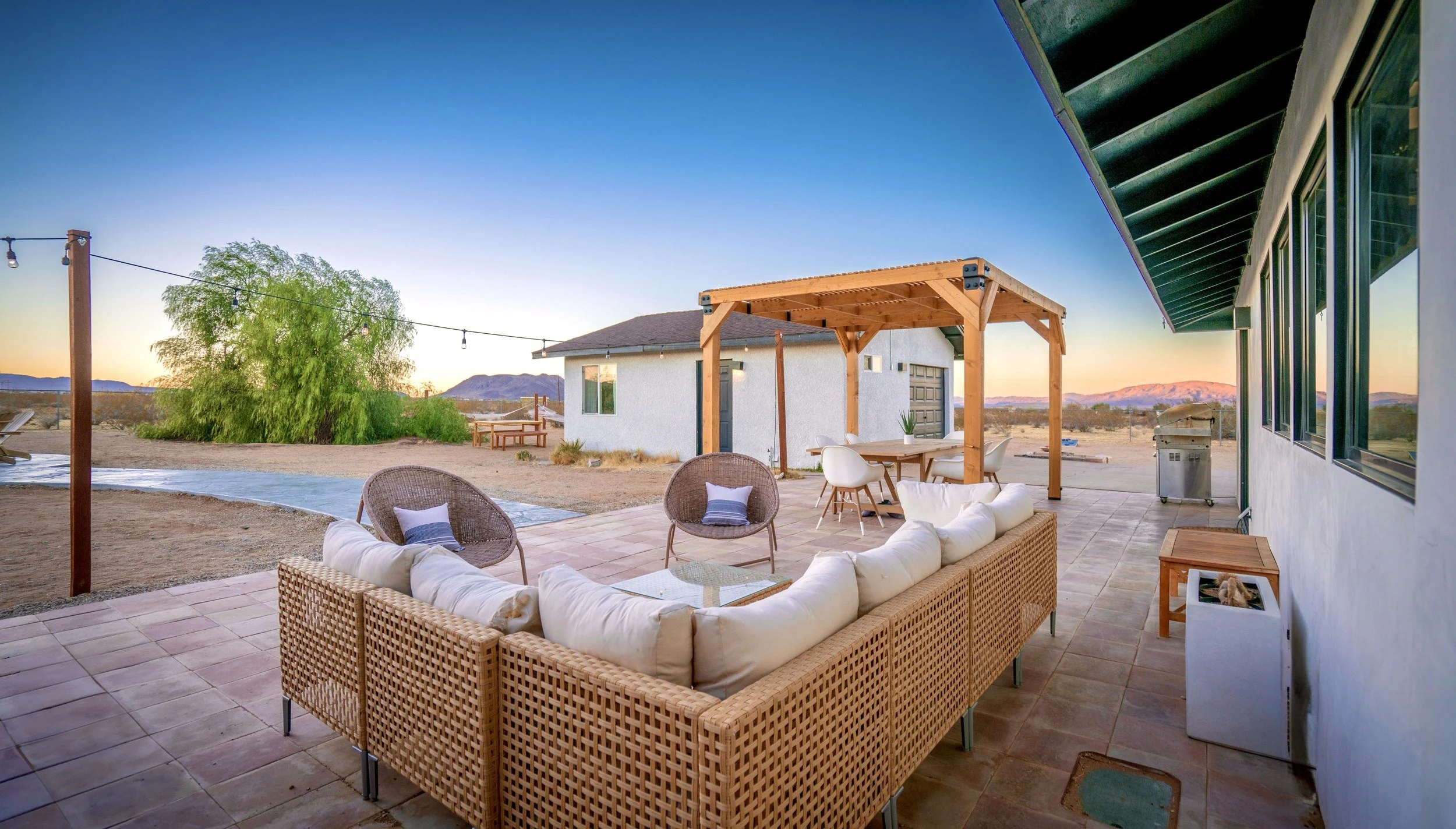 10-636 Valencia Dr Exterior-21.jpg