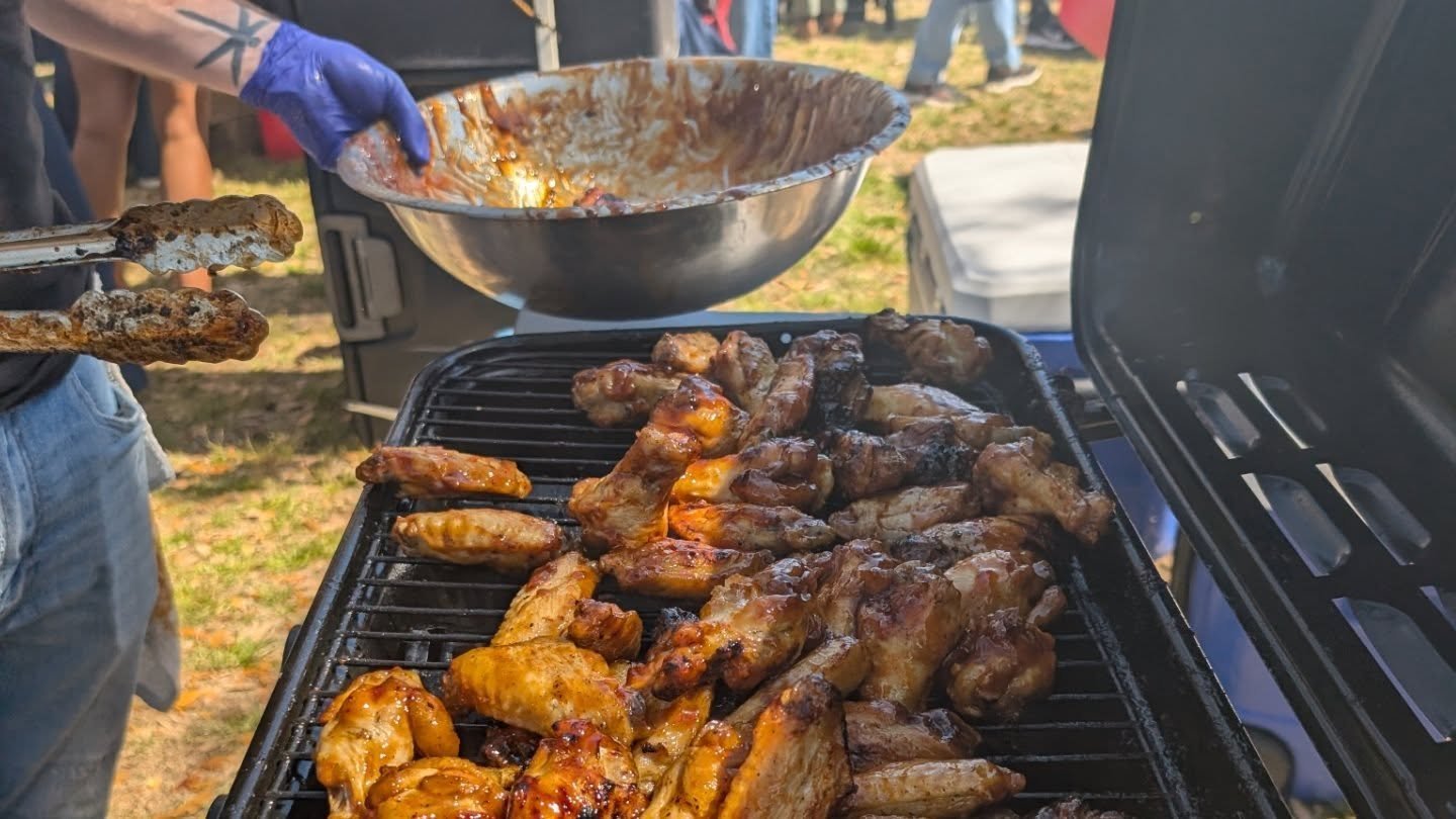 Think you&rsquo;ve got the taste buds? Prove it. 😎🔥
We&rsquo;re looking for a Wingfest Wing Competition Judge &mdash; and it could be you!
How to enter:
✅ Be a Lowcountry Local
✅ 21+ years old
✅ Submit the form by February 23
✅ Not affiliated with 