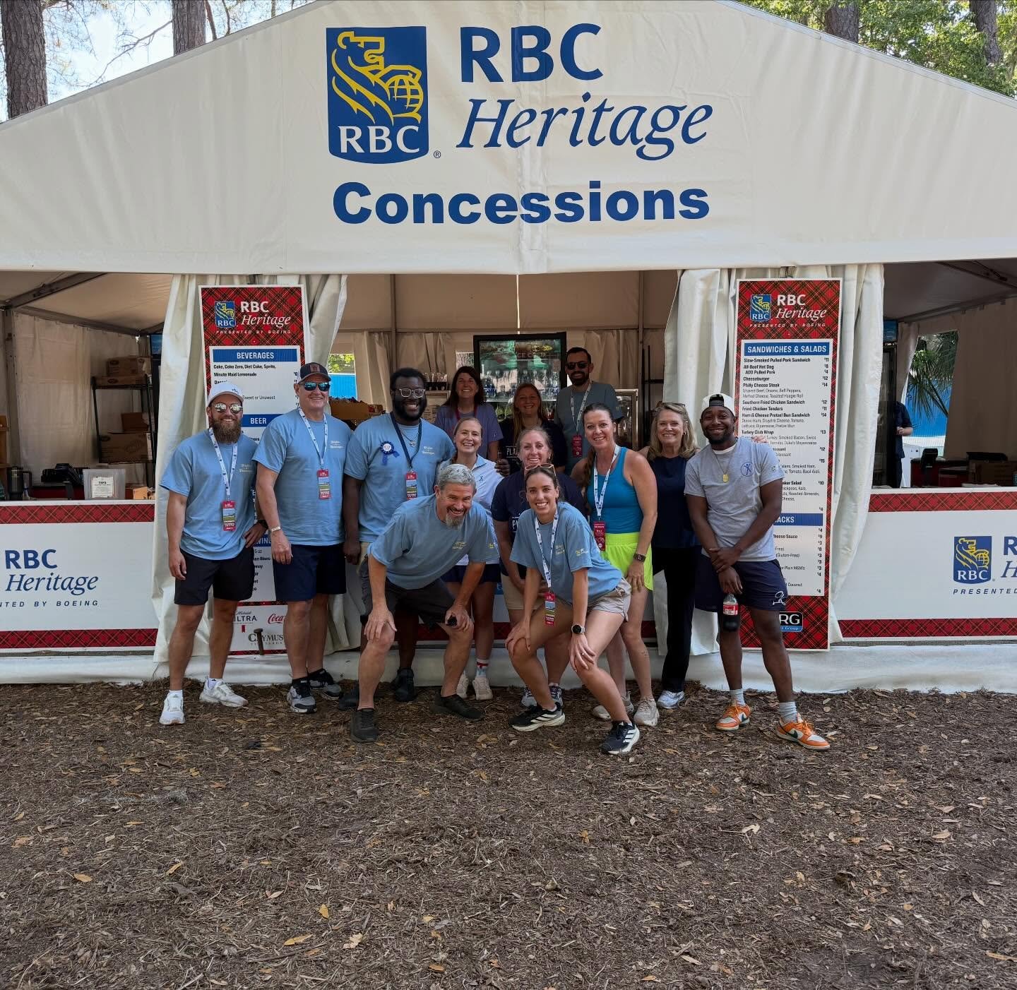 Everyone wish Louis a Happy Birthday and come par-tee with us at the 15th green ⛳️ #plaidnation