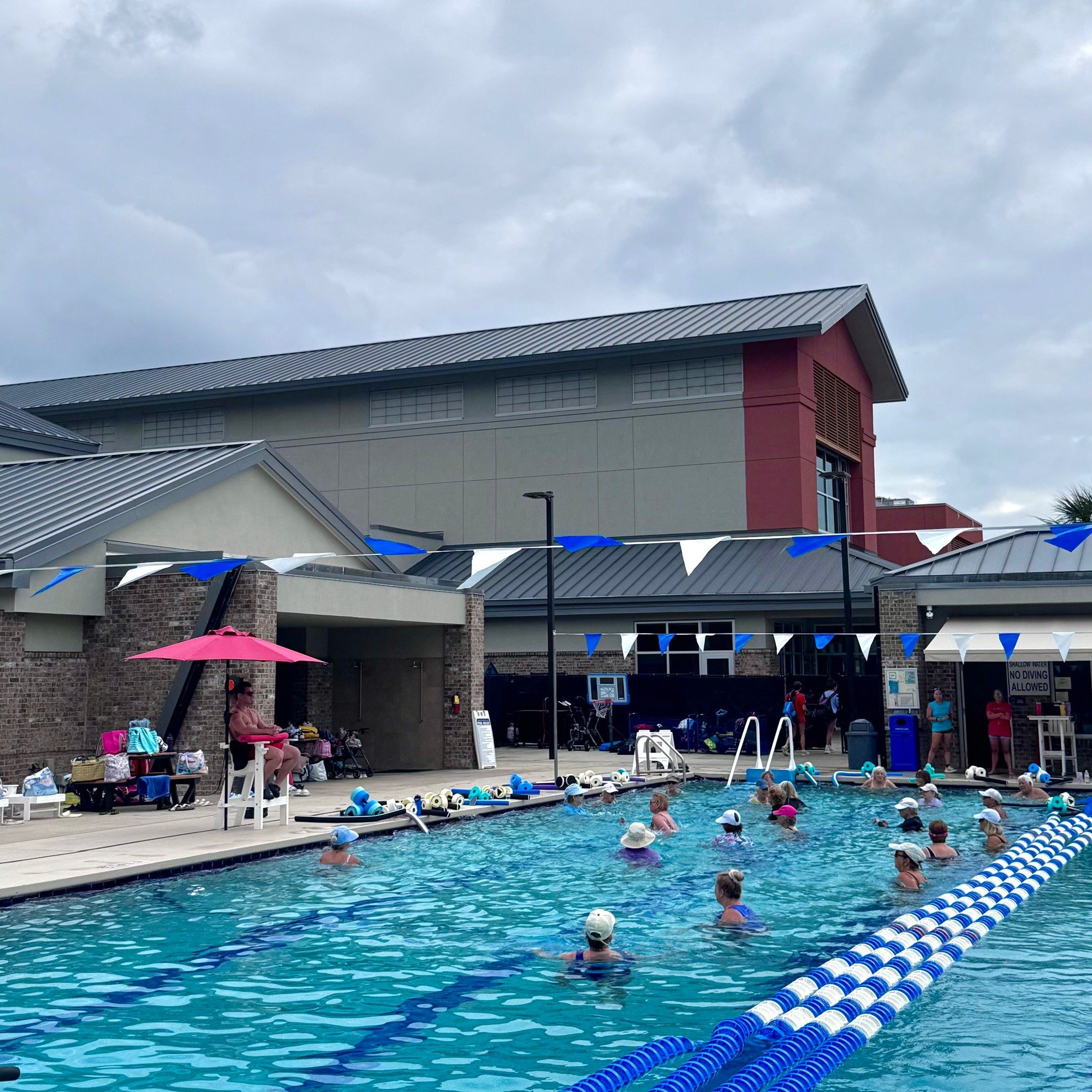 Summer is in full swing at the pool! 🌞