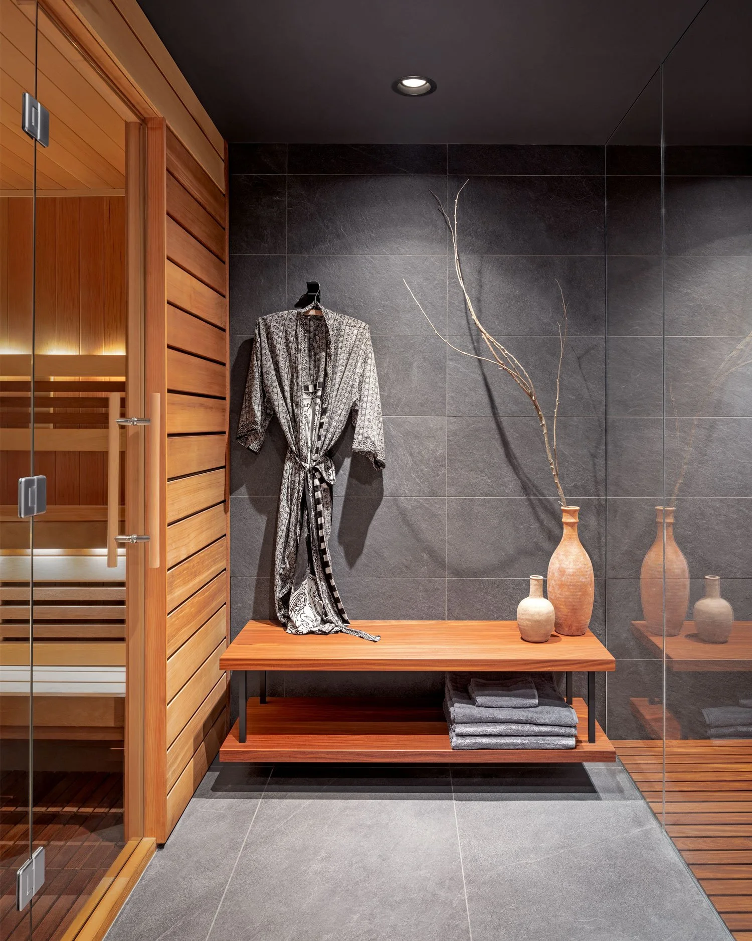 gallery_the-spa_bench.jpg