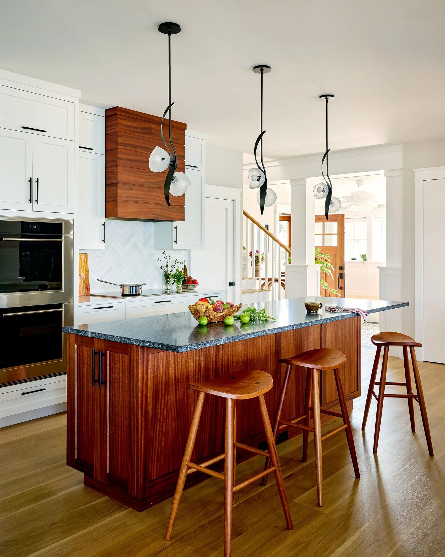 project-page_baylight_6111-kitchen-island-2_v.jpg