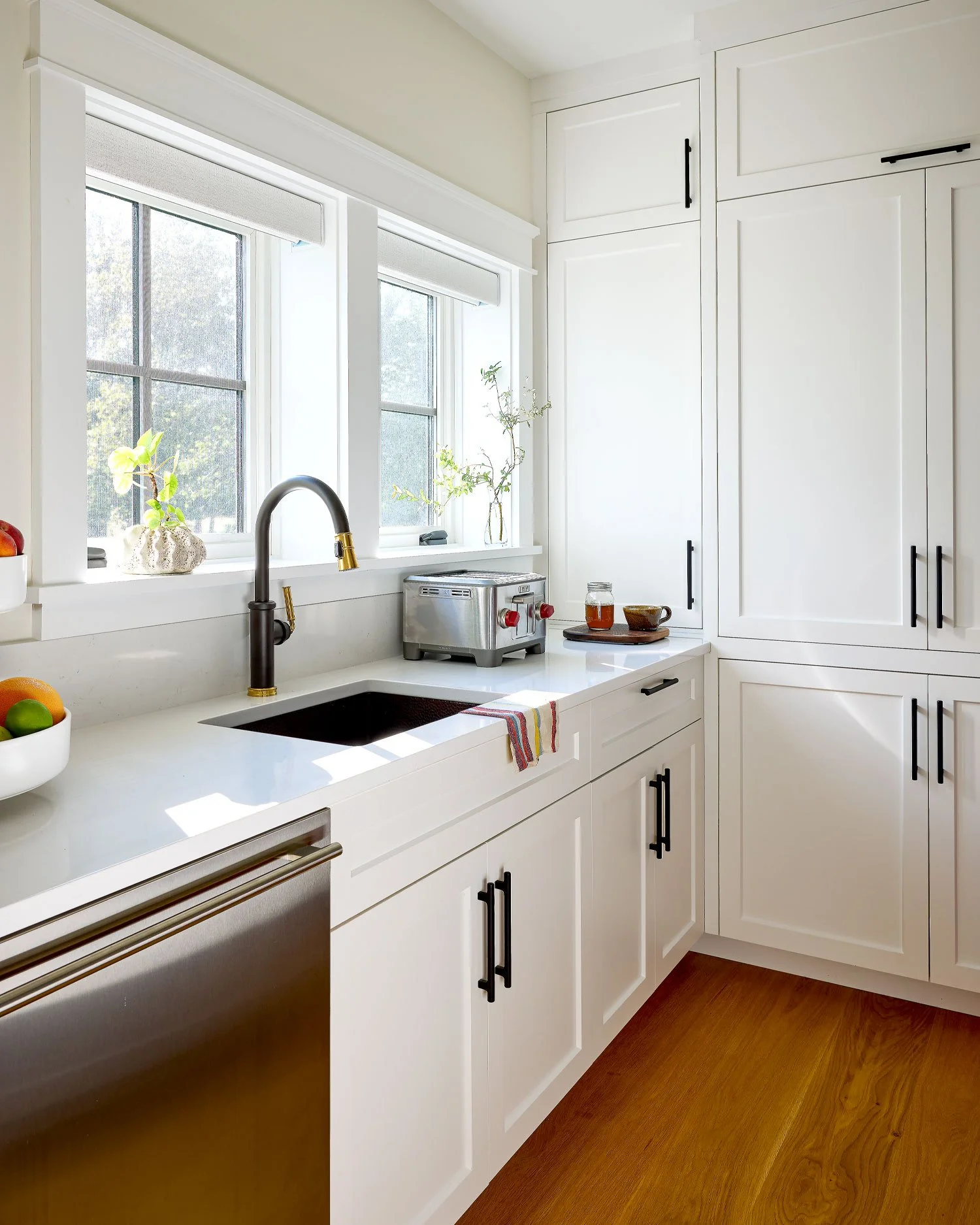 project-page_baylight_5943-pantry_v.jpg