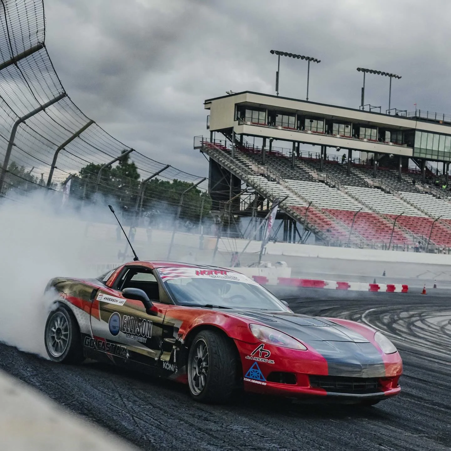 @hotpitautofest Rd1 competition today- rain or shine! Check some shots from yesterday practice.

📸: @ianthebrightman 

#hotpitautofest #hpaf #drift #drifting