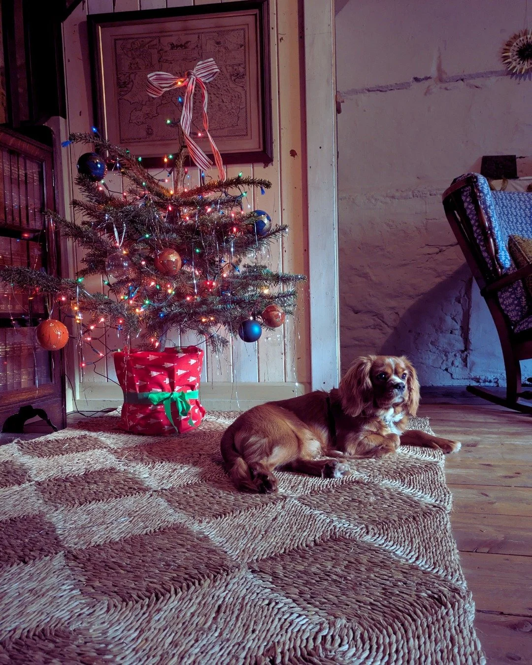 This Christmas was always going to be a poignant one as we lost my lovely dad five years ago today. Christmas Day 2020 was awful in every way, but Christmas 2025 in beautiful @little_mill_abergavenny in Wales with my family was joyous. We shared laug