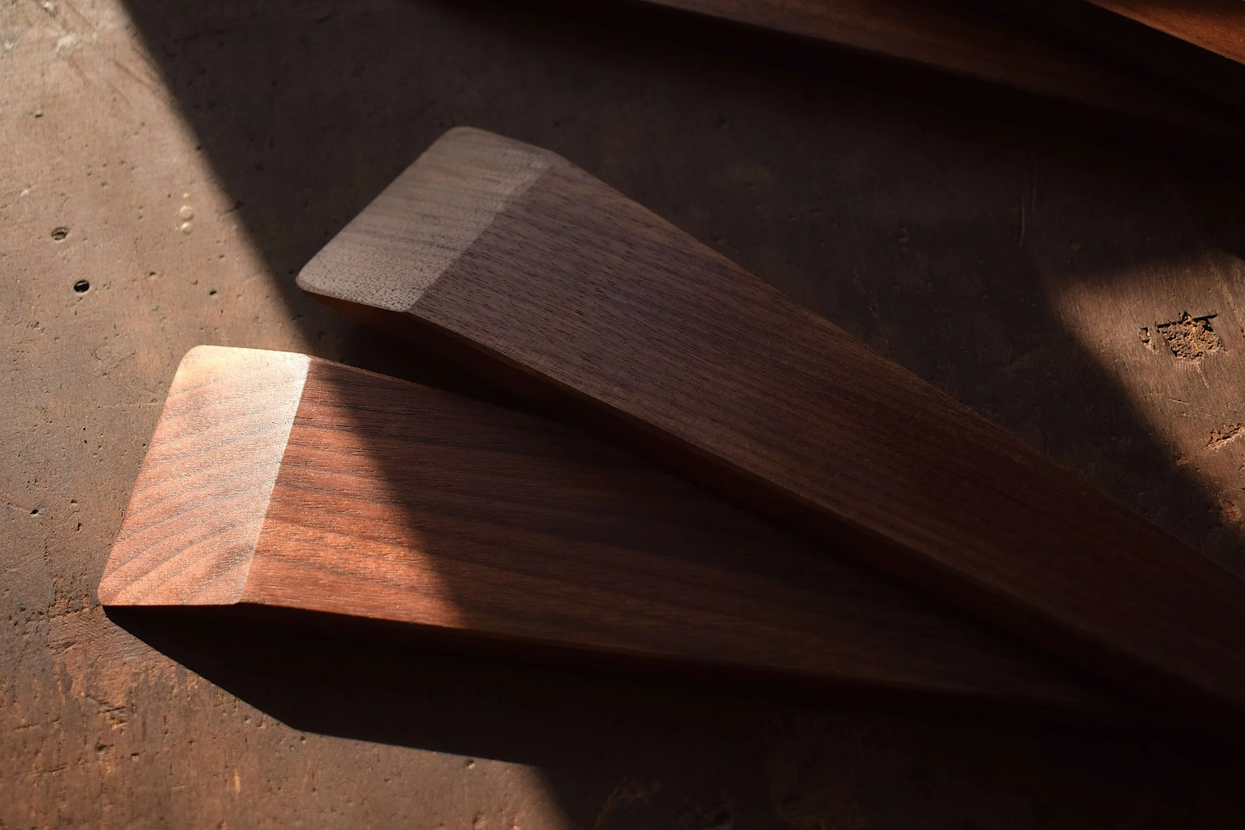 Spatula - walnut (1).JPG