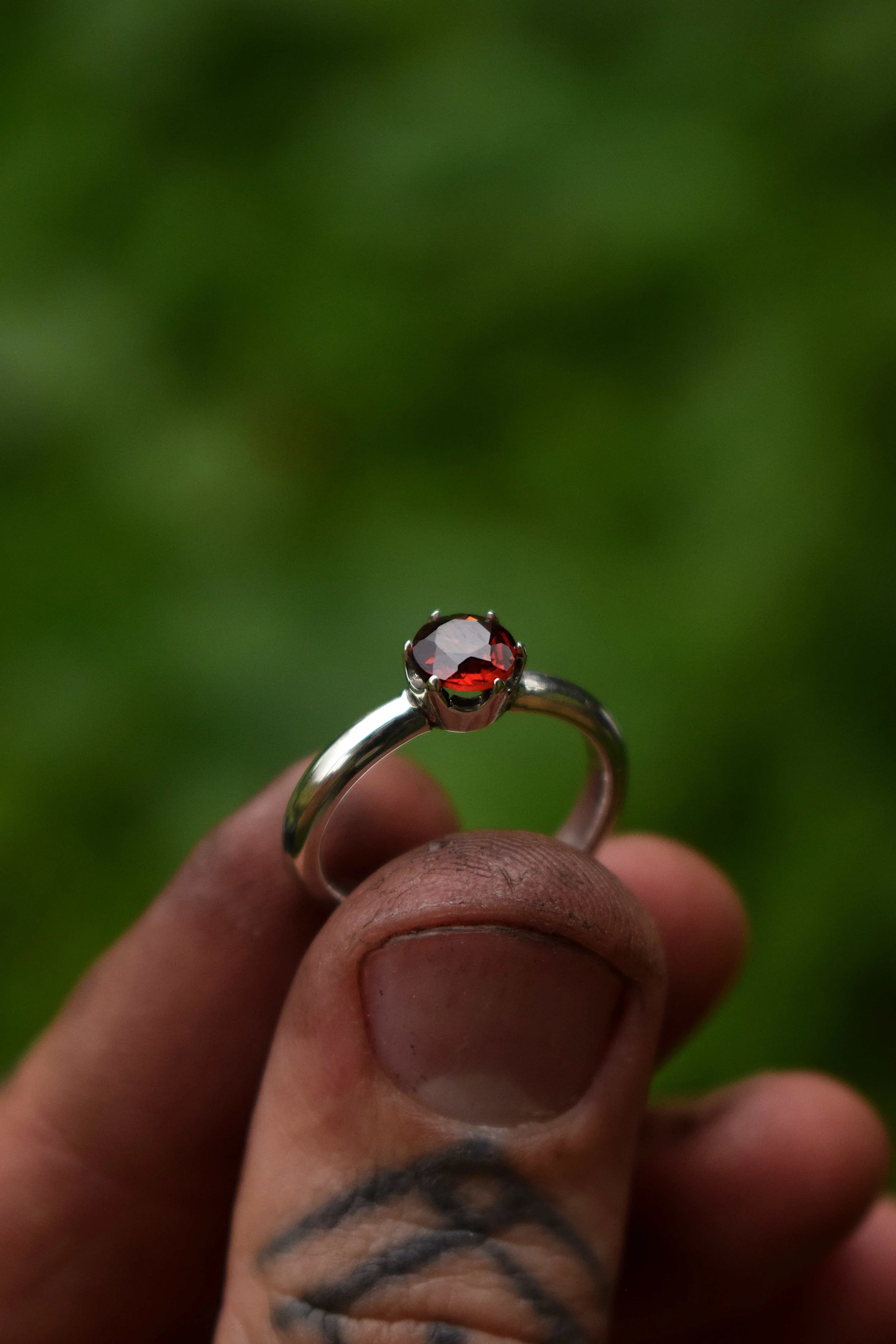 925 Sterling silver, Garnet ring