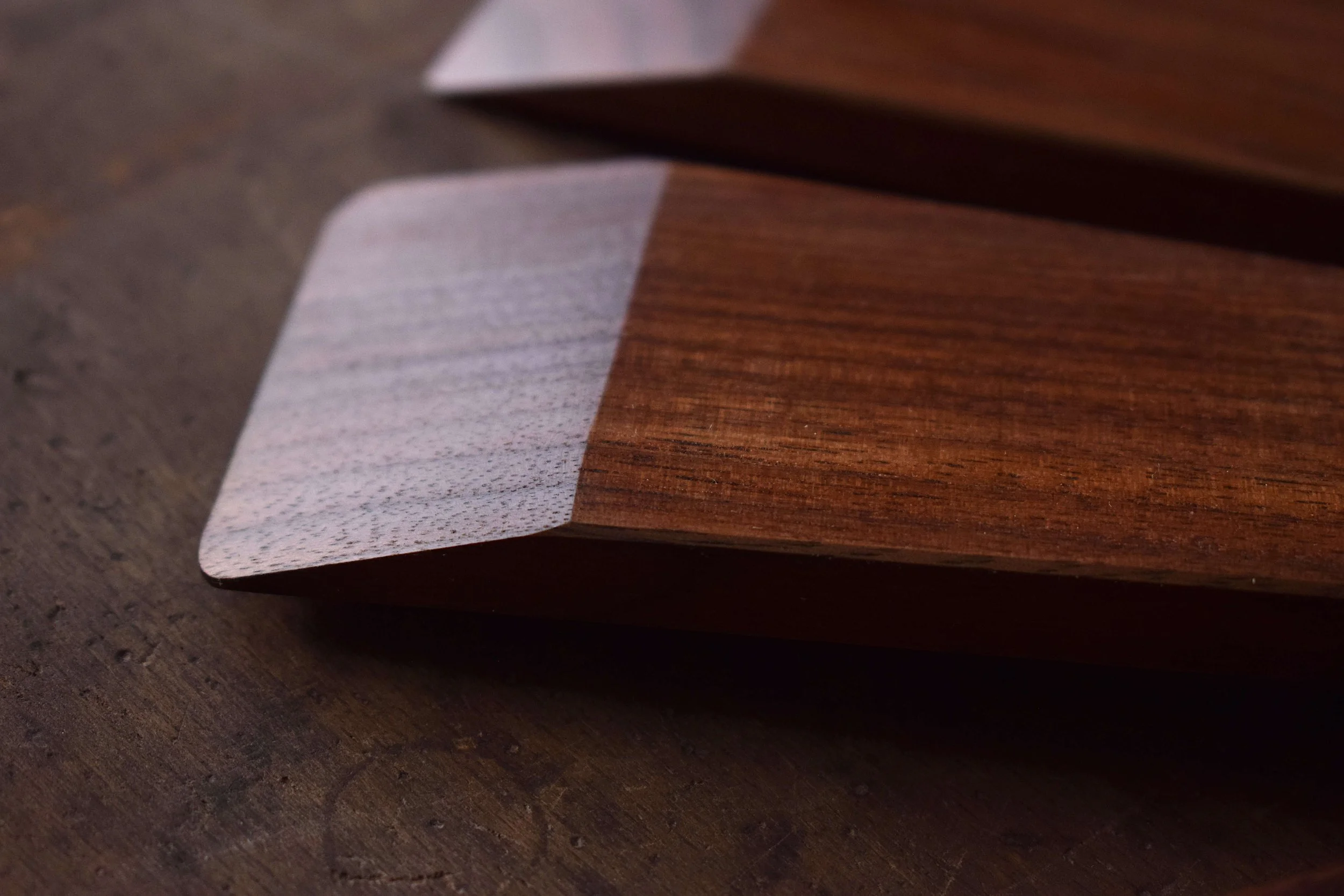 Spatula - walnut (3).JPG