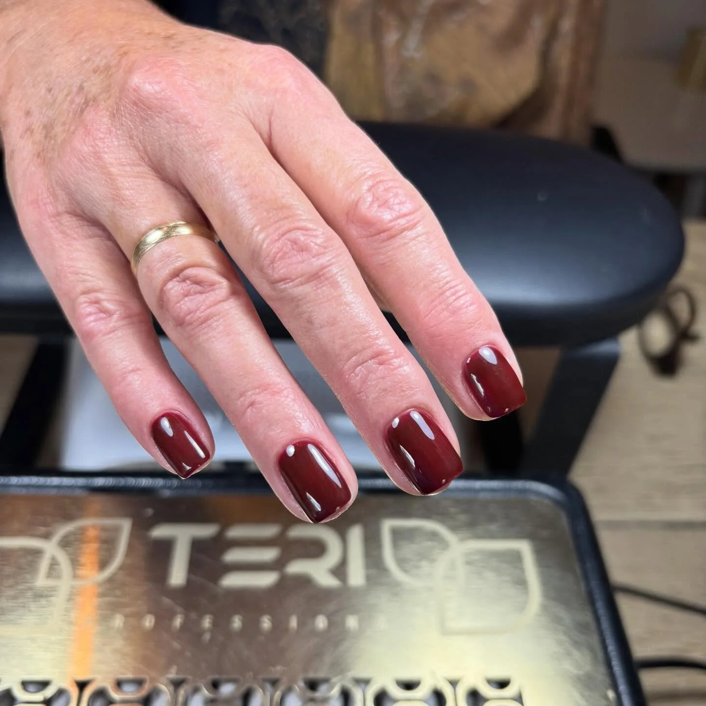 Een van de mooiste herfst kleuren 🍂🍁 Used: rubbercorrector 35 van @anole_shop