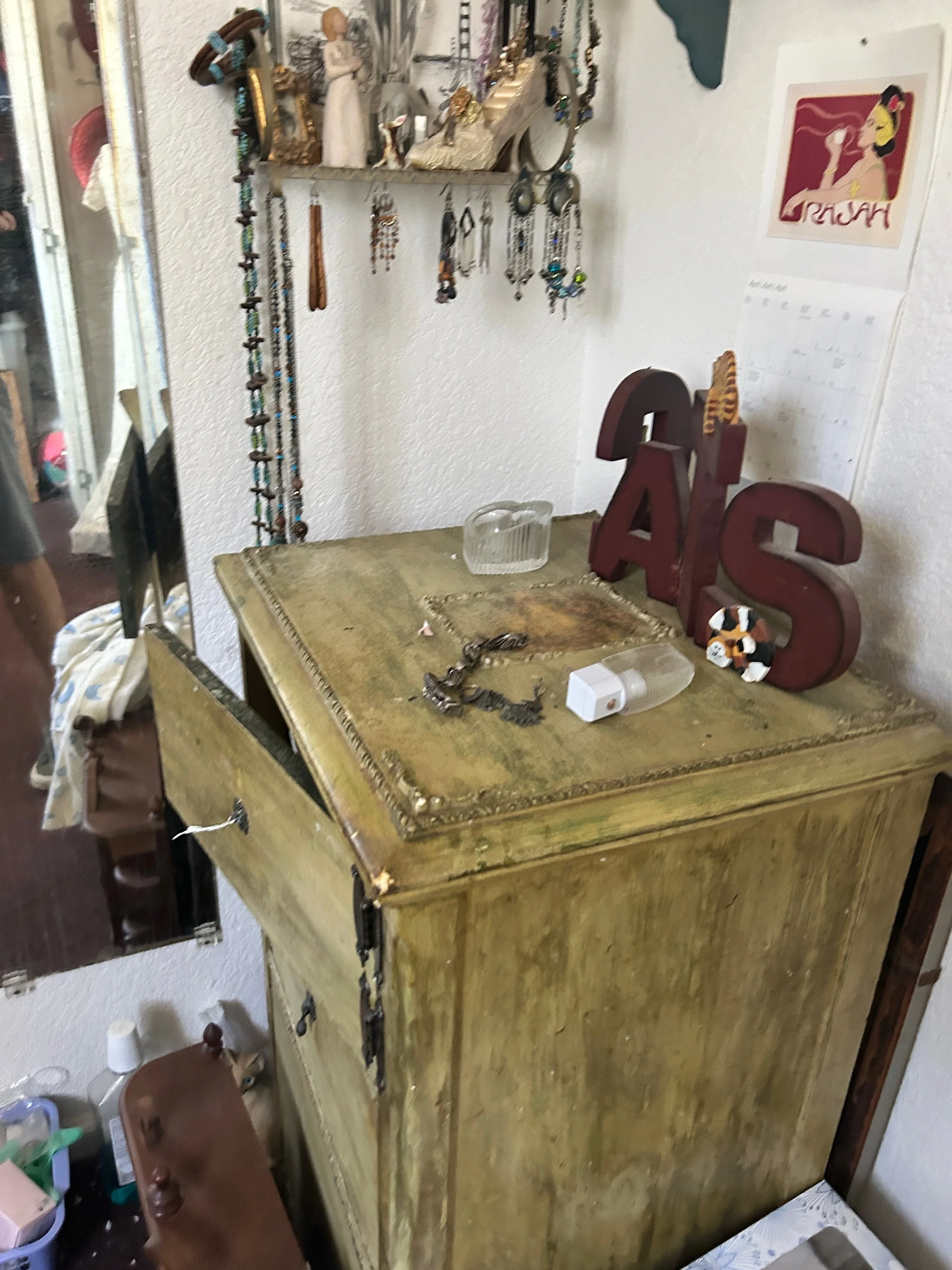 Cabinets #4