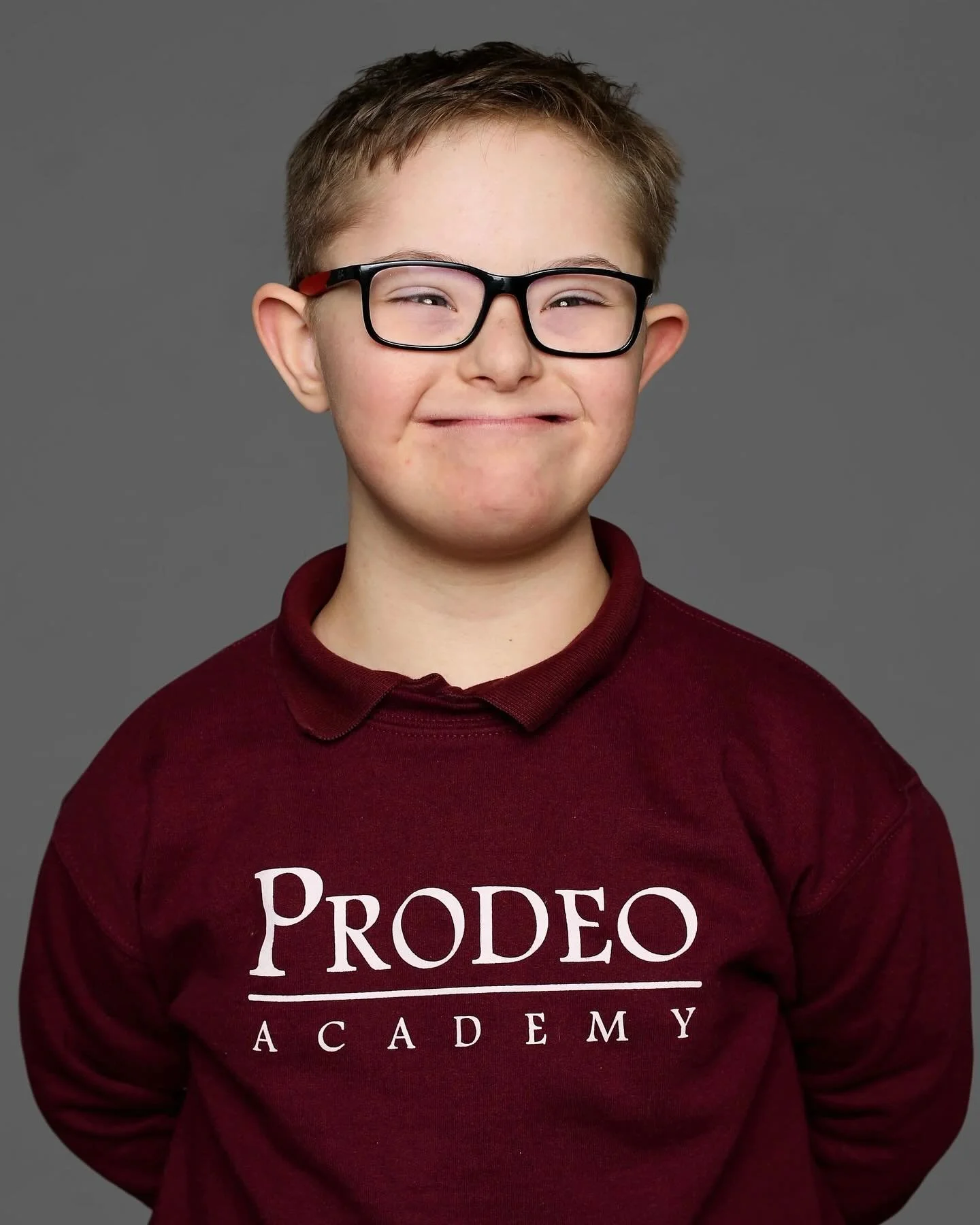 How do we capture these Picture Day smiles? 📸 We simply let your students be themselves in front of the camera. We want a photo that captures their unique personalities and natural smiles, so our photographers tell kiddos how special and important t