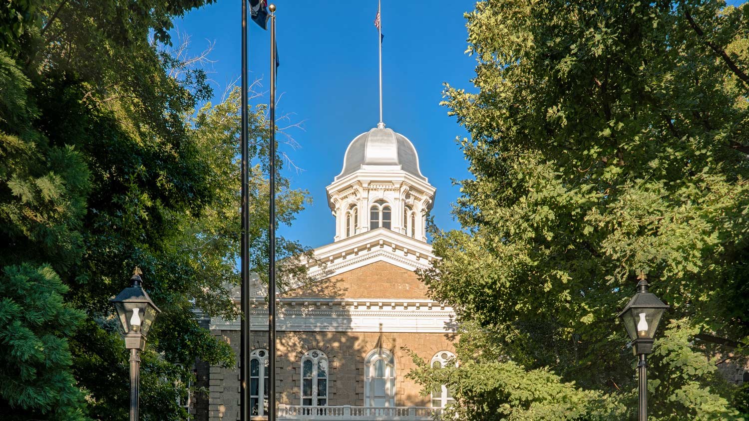 NV-capital-1500px.jpg