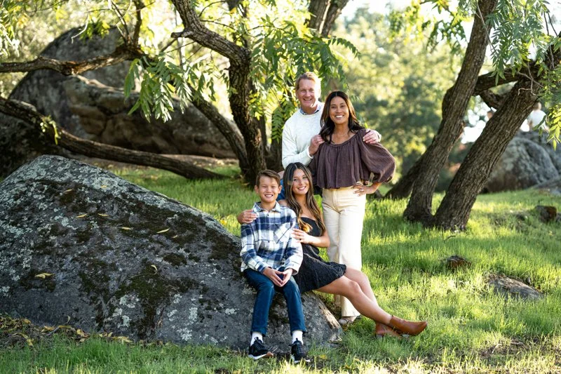 42-231112 Miles Fam-web.jpg