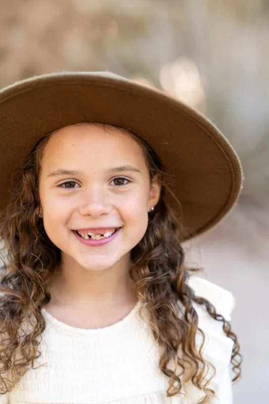 5-231125 Brown Fam-web.jpg