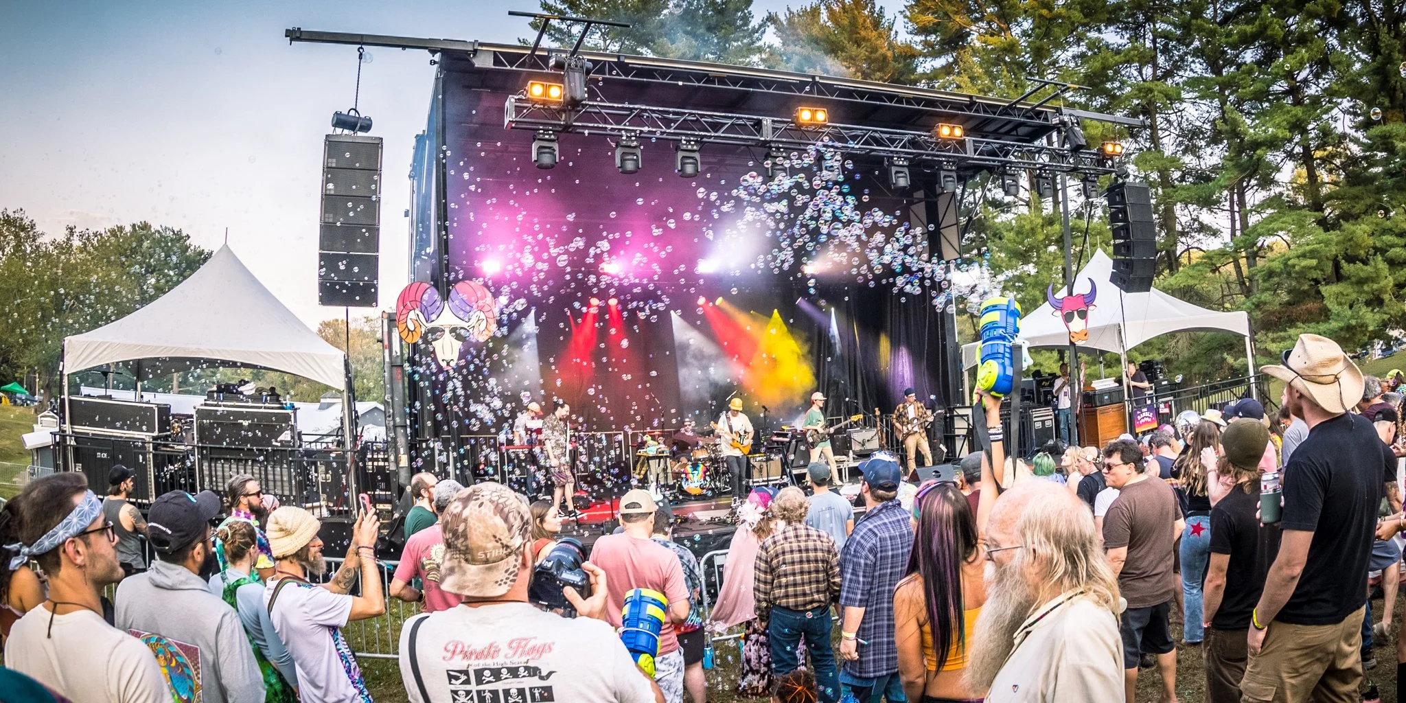 JasonHerman_TheRambleFestival_2024-10-13-big_bubbles2.jpg