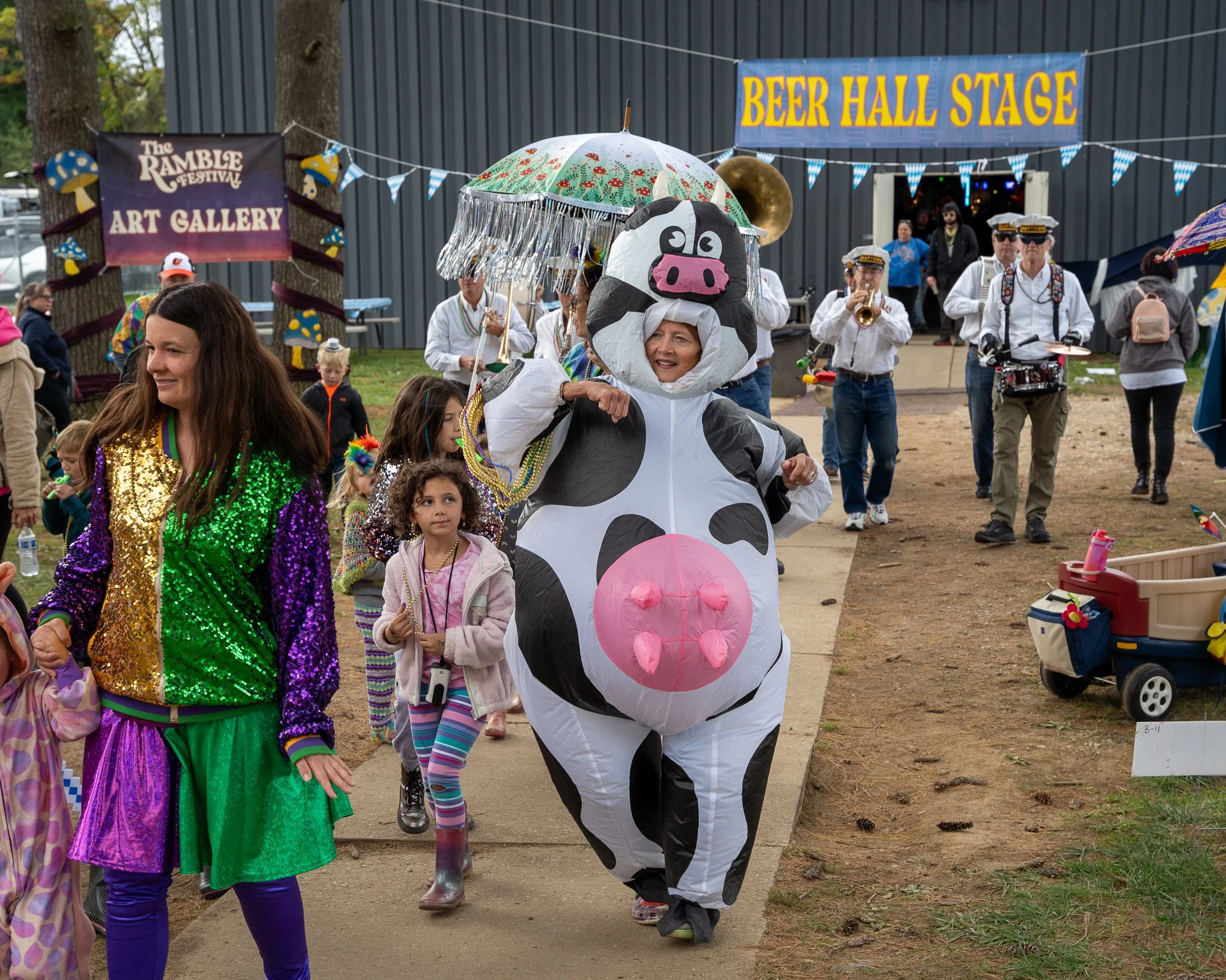 Copy of Crowd-TaylorLewisPhotography-Ramble-01897.jpg