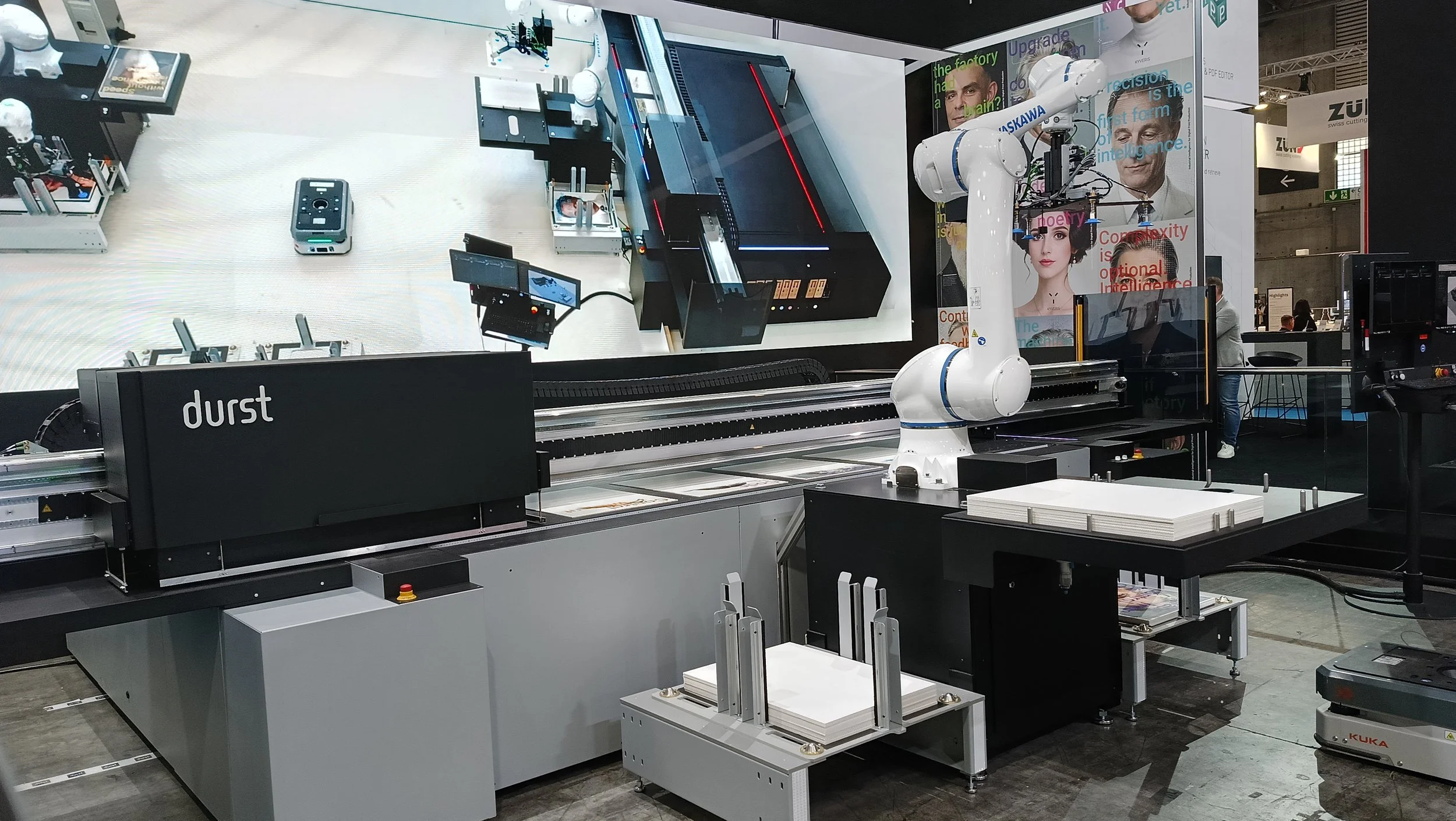 Durst Feeding Robot.jpg
