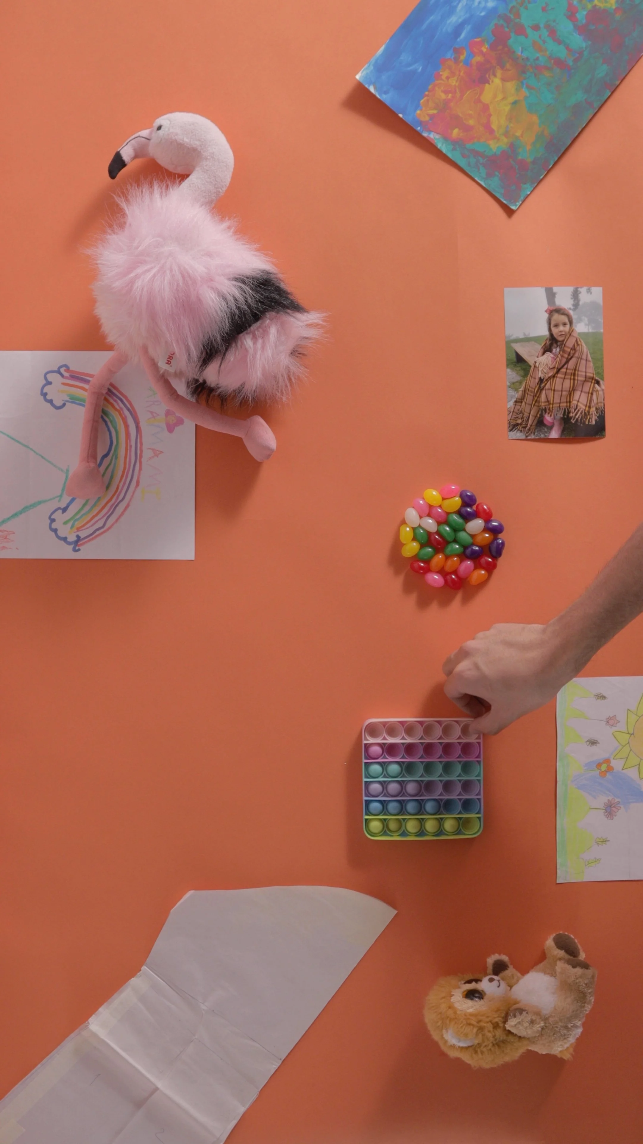 1.0 Moodboard.00_02_35_11.Imagen fija005.jpg