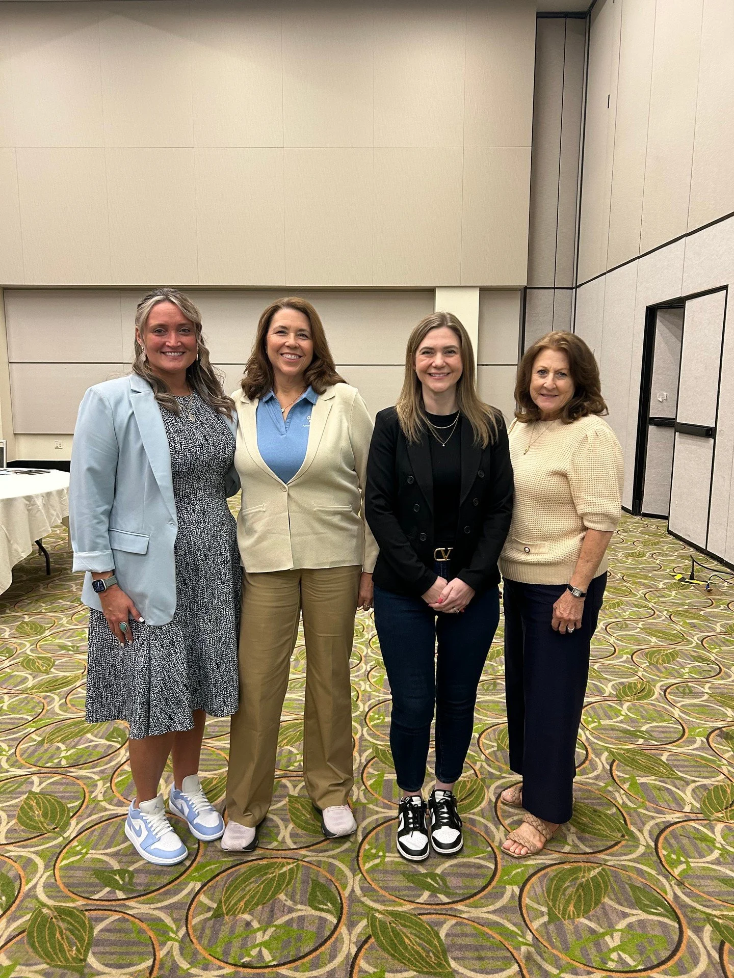 Confidence in Action 💥

What a morning at the @nwfa_hardwoodfloorsmag Expo in Orlando! On Wednesday, April 22, WIFI hosted Confidence in Action: Owning Your Superpower. The energy in the room was real as we dug into what it actually means to own you