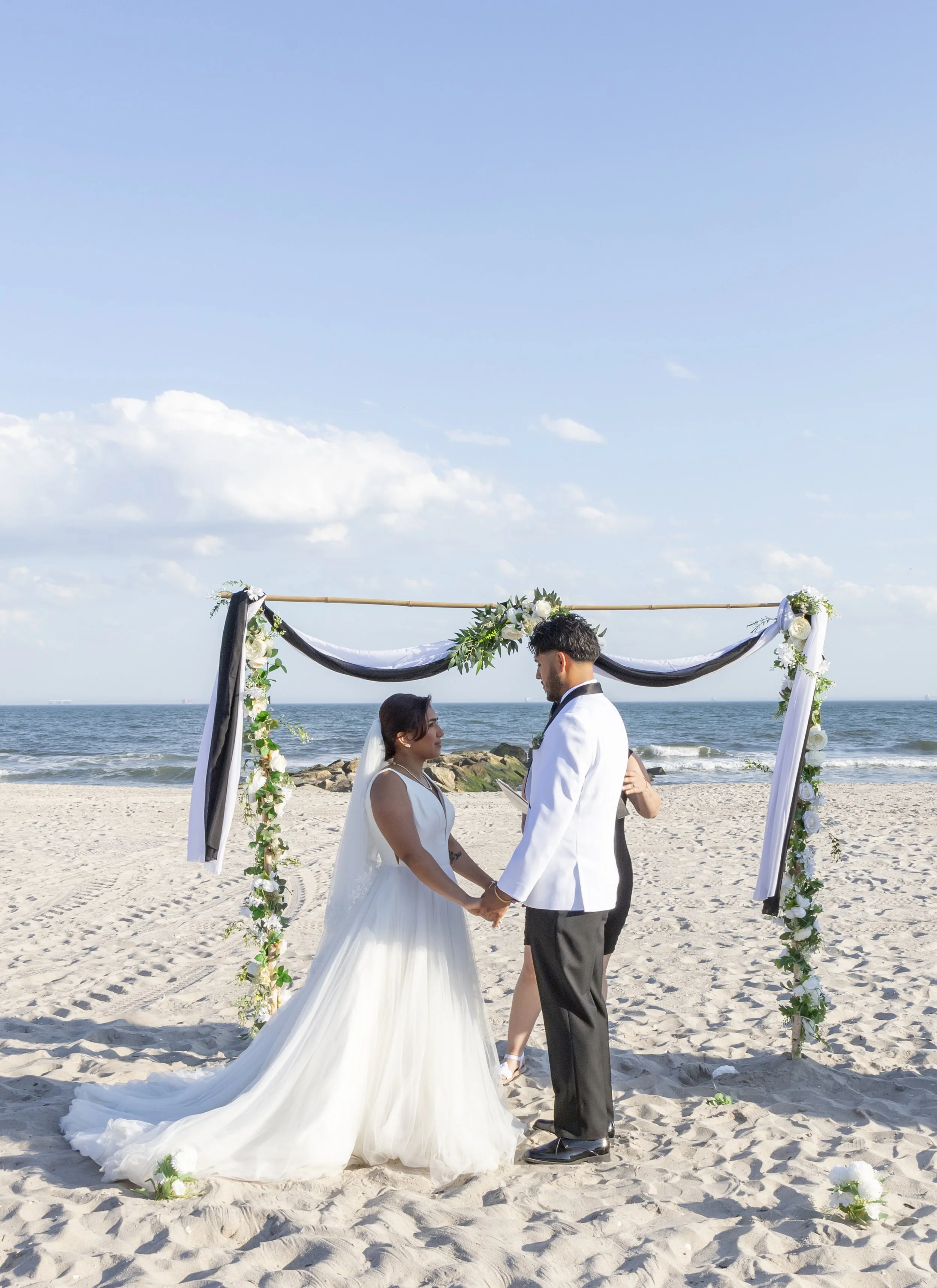 How to Elope in South Florida (2026 Guide): Marriage License, Best Beach Locations + Planning Tips 🌴💍