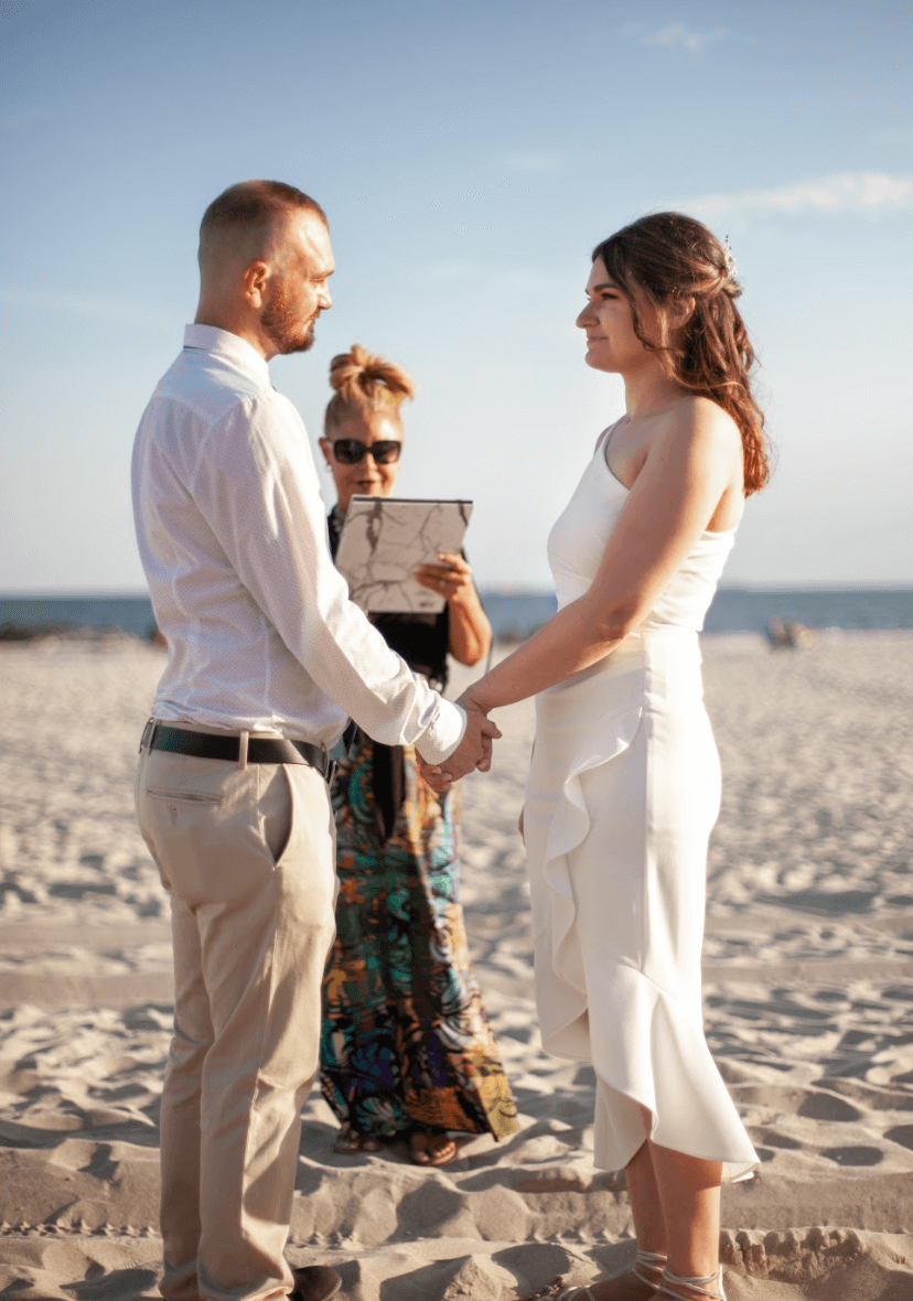 wedding-officiant-li.png