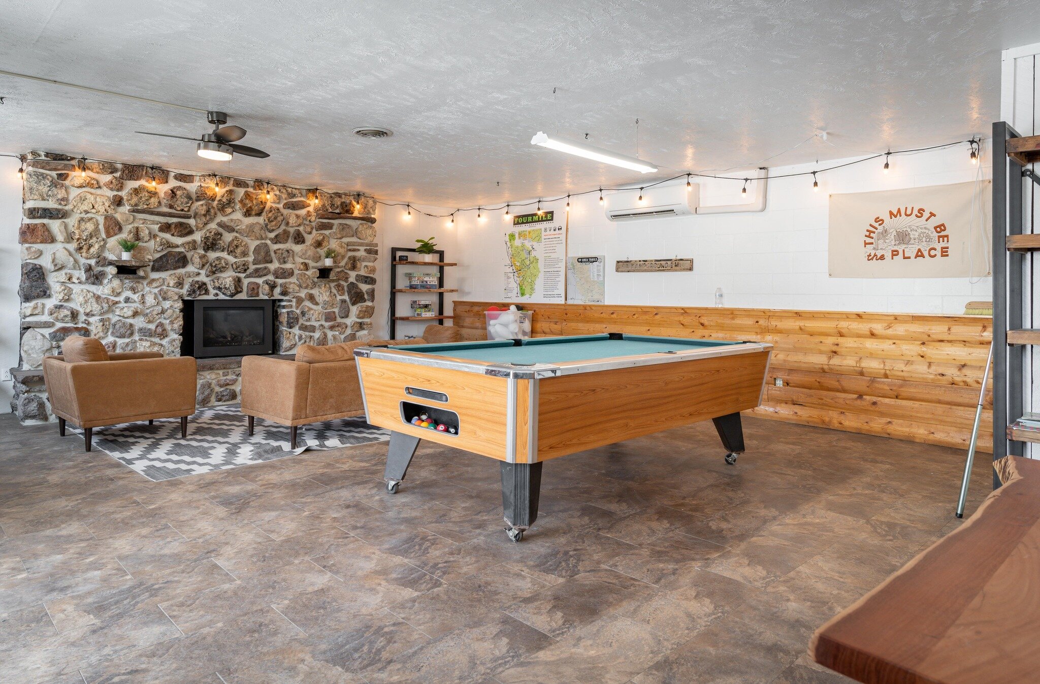 On these chillier winter days, The Hub at BV Overlook is the perfect spot to hangout, get some work done, or play a game! Book your stay at BV Overlook and enjoy this great community space. 

#coloradolife #BuenaVistaCO