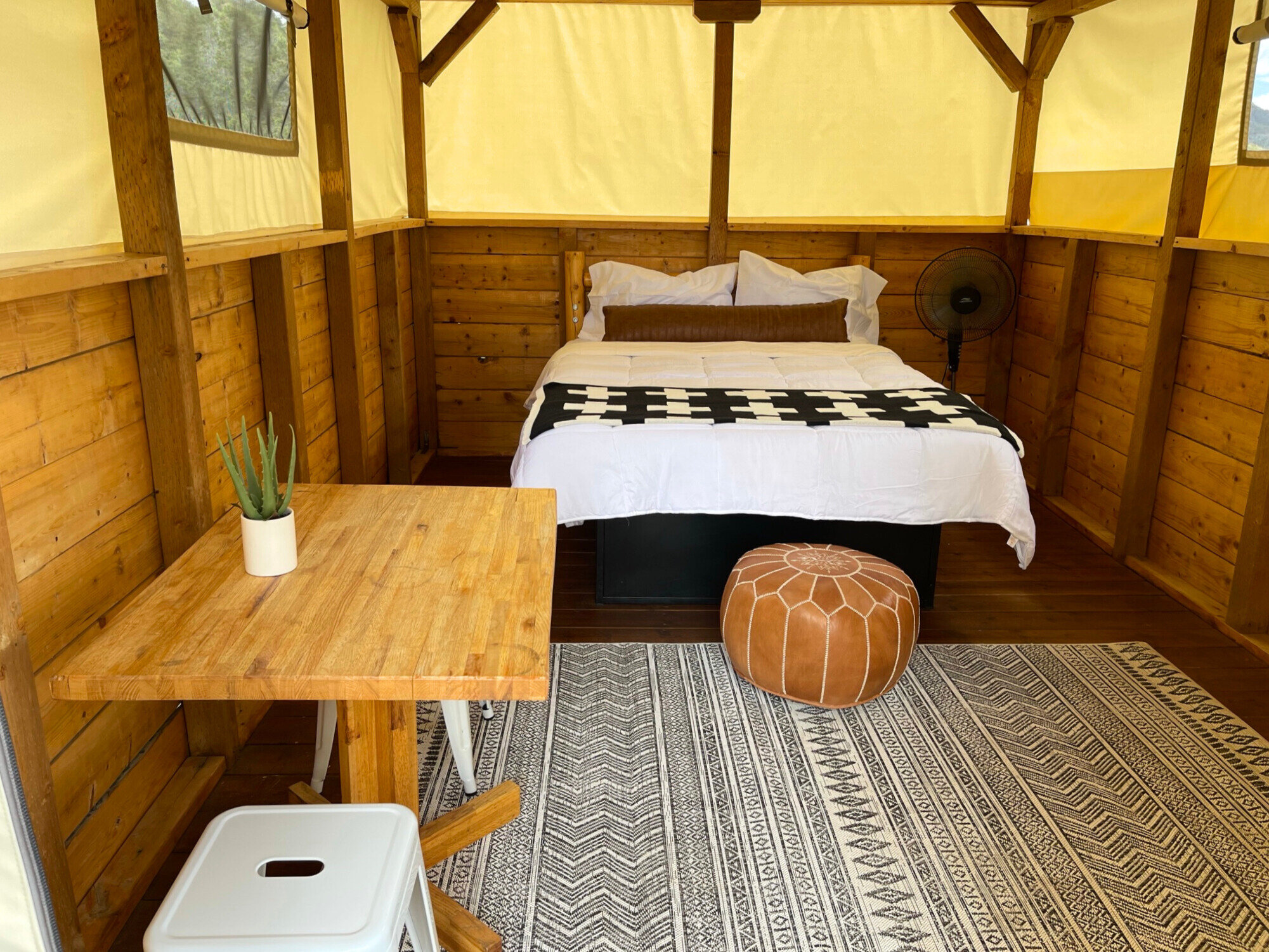 You don&rsquo;t have to be a nature aficionado to enjoy glamping! Our glamping tent offers all the comforts of home, surrounded by the beauty of nature. Book your stay now and create unforgettable memories under the star! #glamping #RVpark #outdoorad