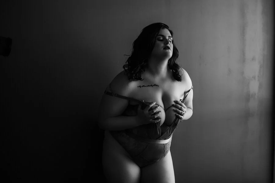 TORONTO BOUDOIR PHOTOGRAPHER | I am a Mother, Wife, Sister, Friend, &amp; Nurse