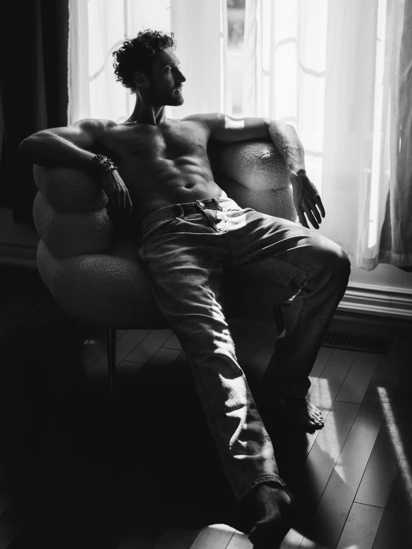 I had the pleasure of photographing Michael recently. One of my amazing makeup artists many of you have met during your sessions. And yes, I offer male boudoir too!

If you&rsquo;ve been searching for a Toronto boudoir photographer who creates a comf