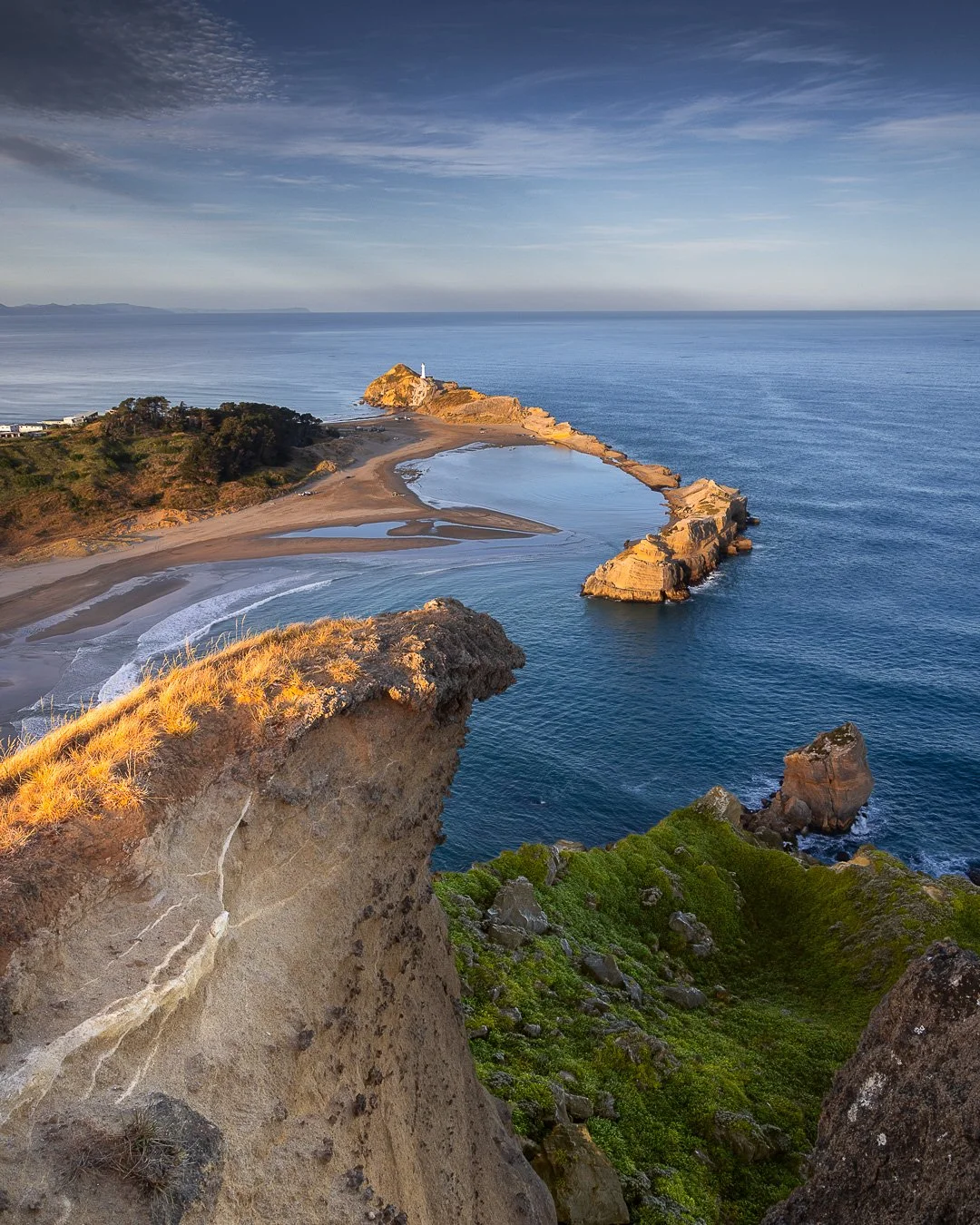 Castlepoint Highlights &ndash; Wairarapa, New Zealand.

With its sweeping reef, sheltered lagoon, iconic lighthouse, and the towering presence of Castle Rock, Castlepoint is one of the Wairarapa&rsquo;s most dramatic stretches of coastline. During my