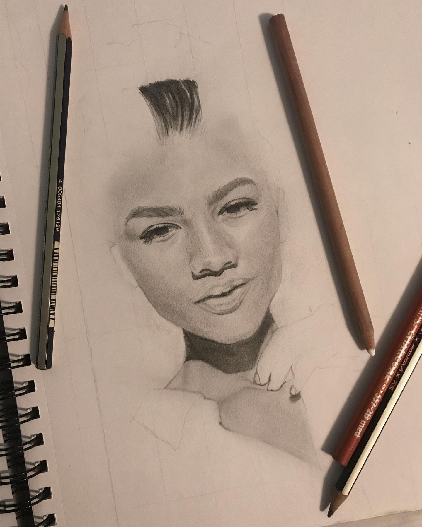 It&rsquo;s a work in progress..... #workinprogress #workinprogressart #artwork #portrait #pencilportrait #pencilart #charcoaldrawing #charcoalart #charcoal #zendaya #instagramart #artistsoninstagram #makingof